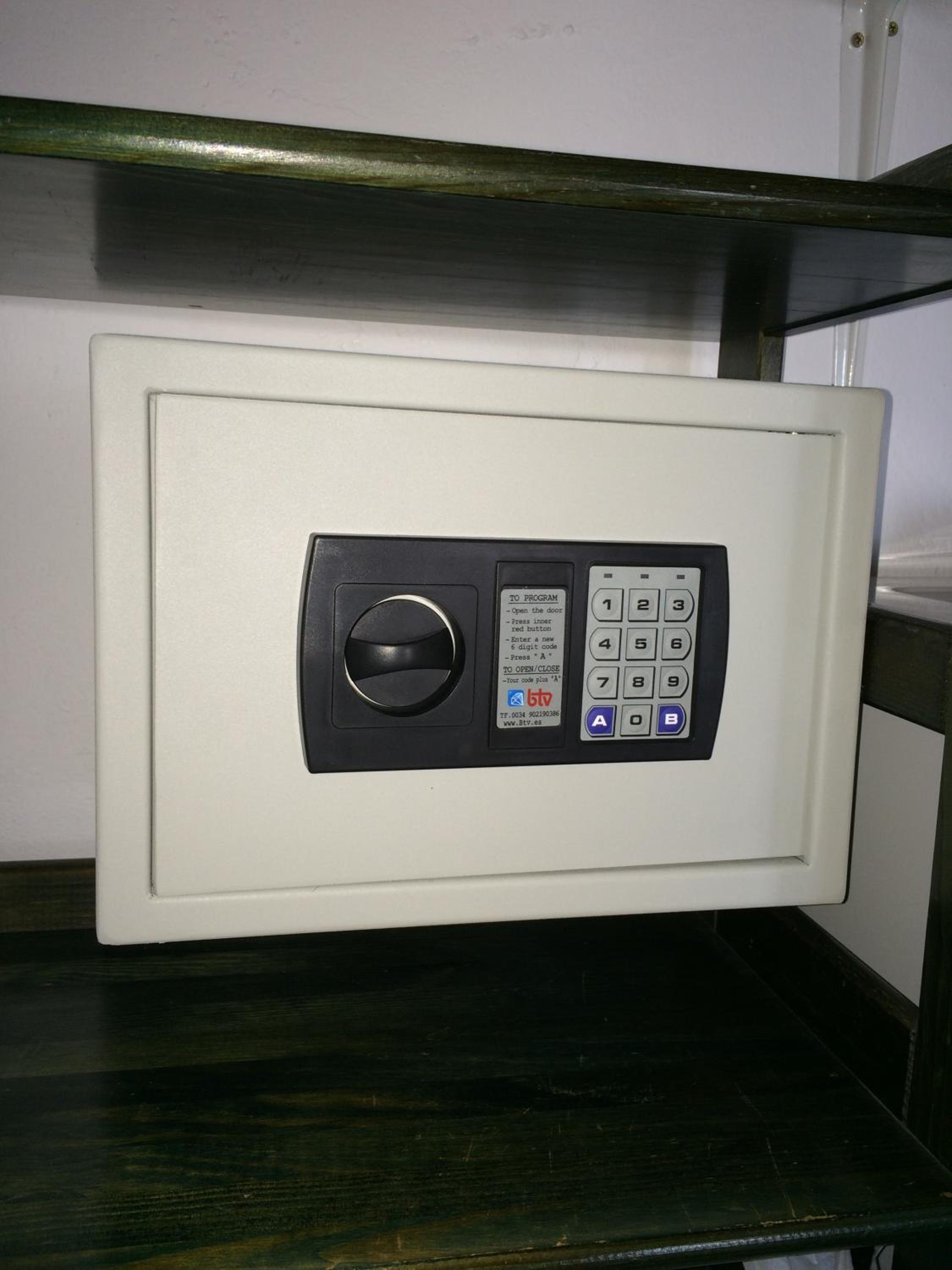 Photo 8
