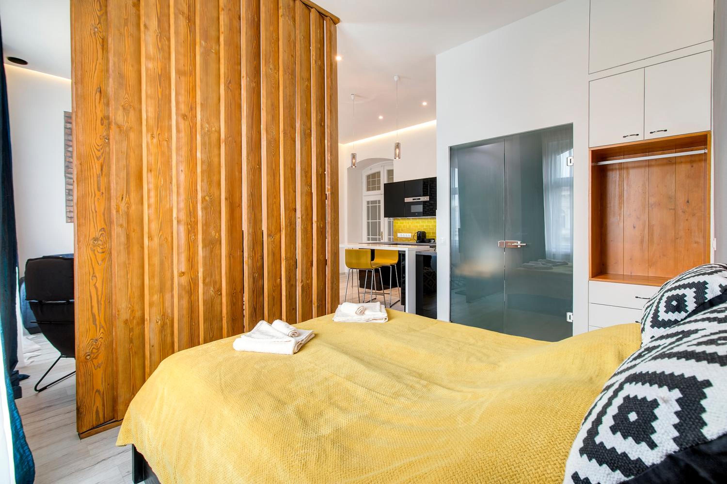 Luxury Apartment by Hi5 -Andrássy Suite view 5