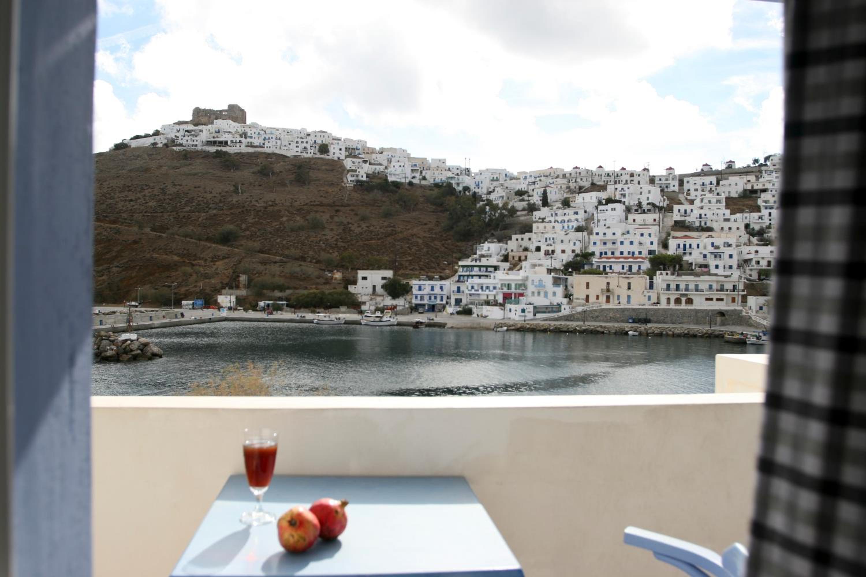 Vithos Seaside Aparthotel