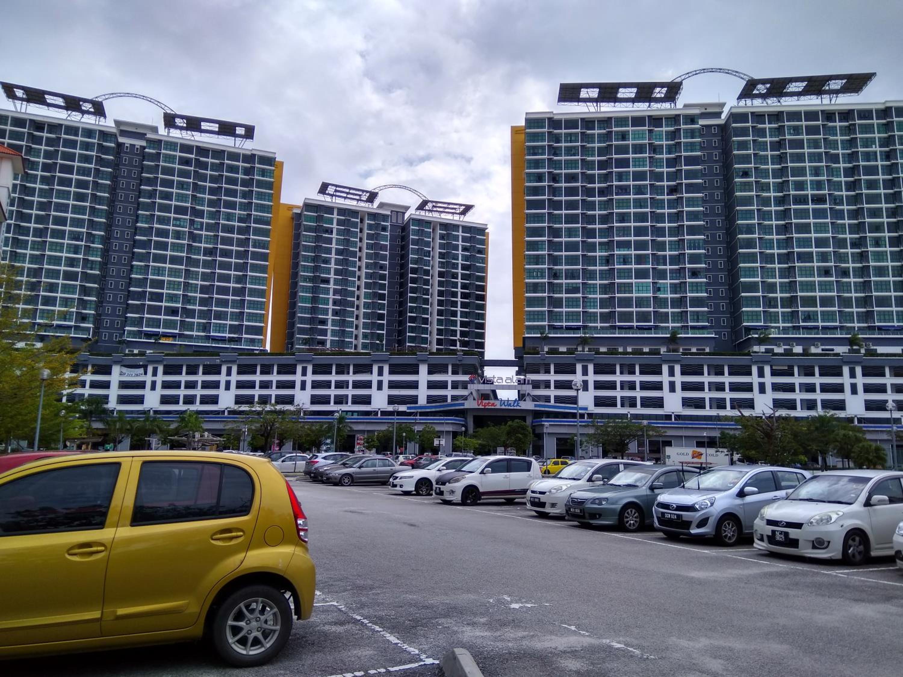 Shah Suites Vista Alam photo 2