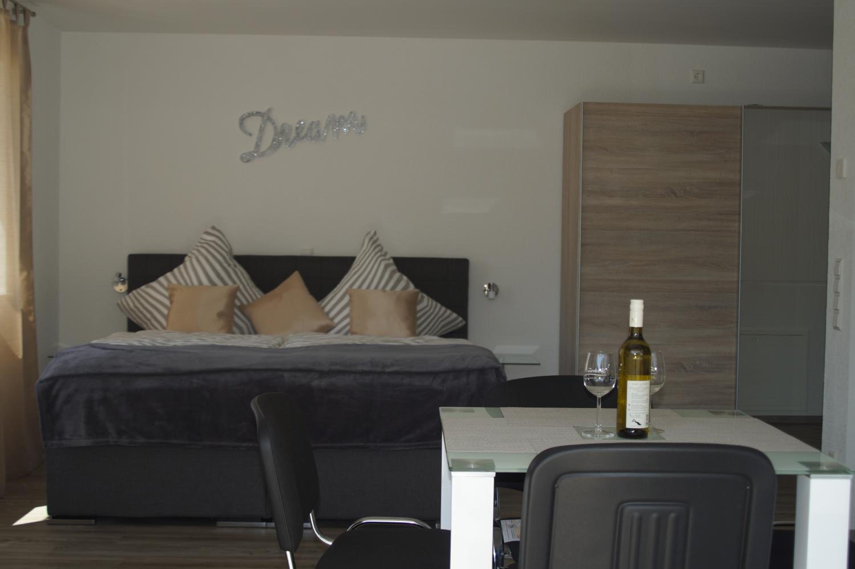 Seebrise mit Musik und Wein