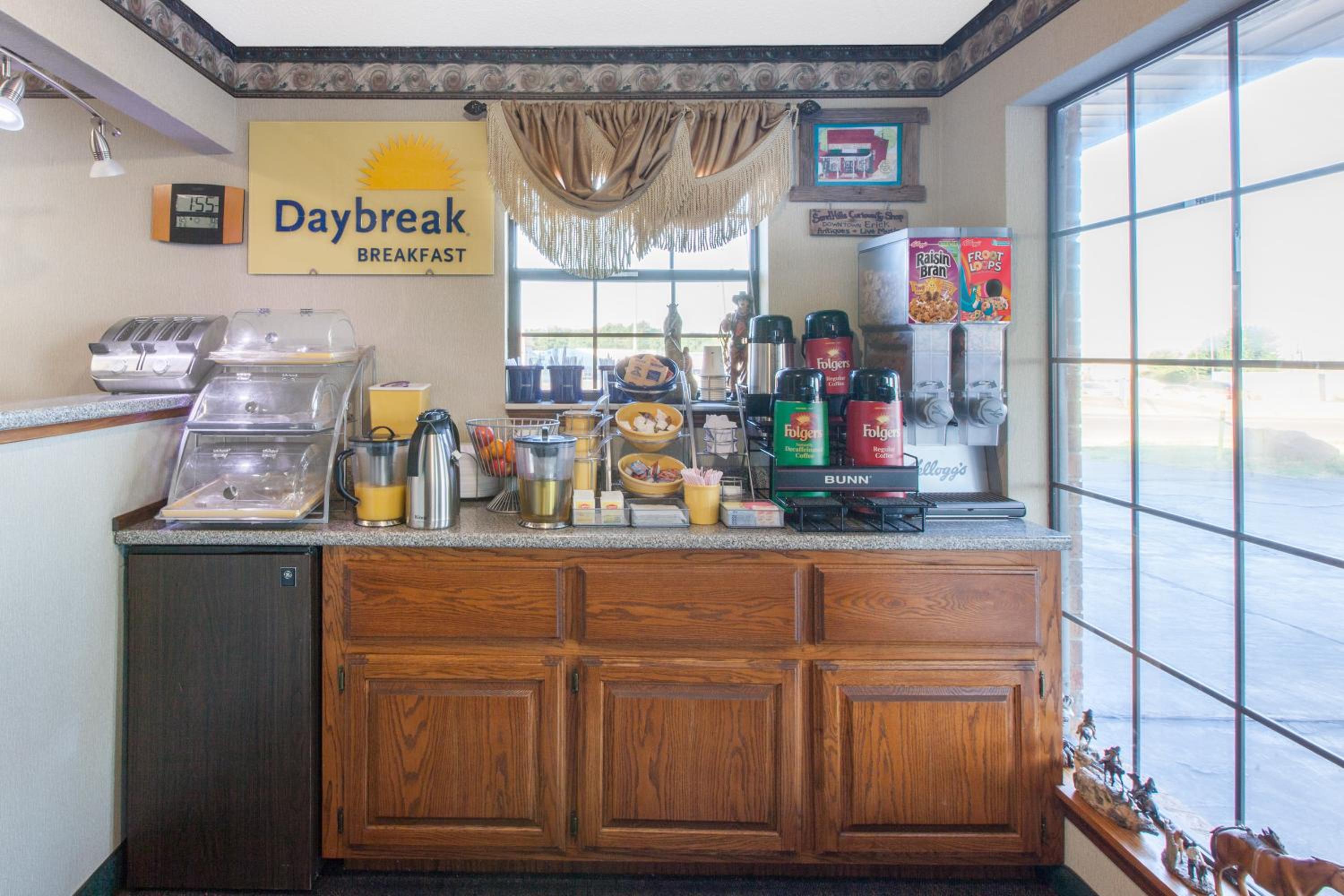 Days Inn by Wyndham Erick