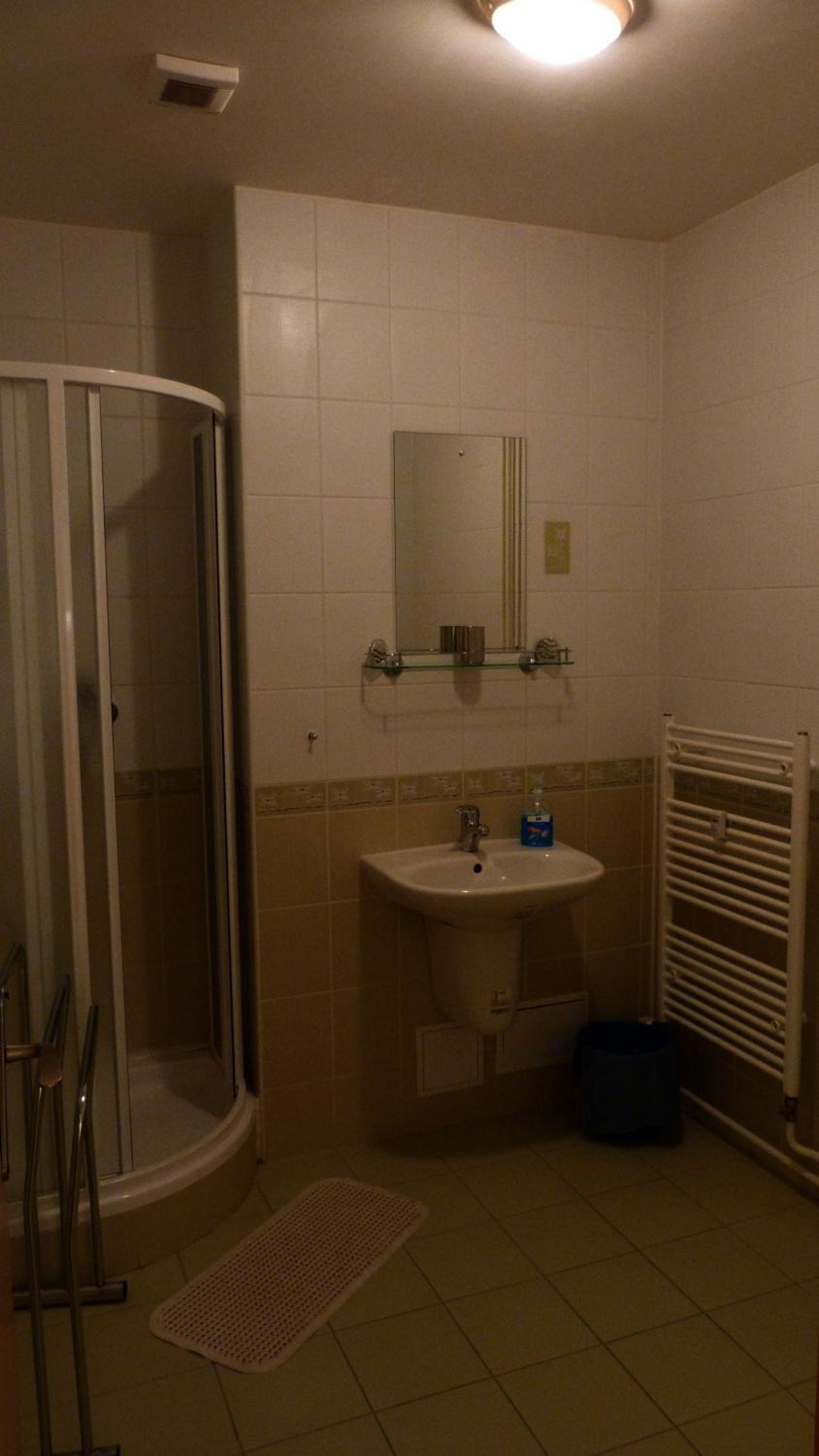 Photo 33