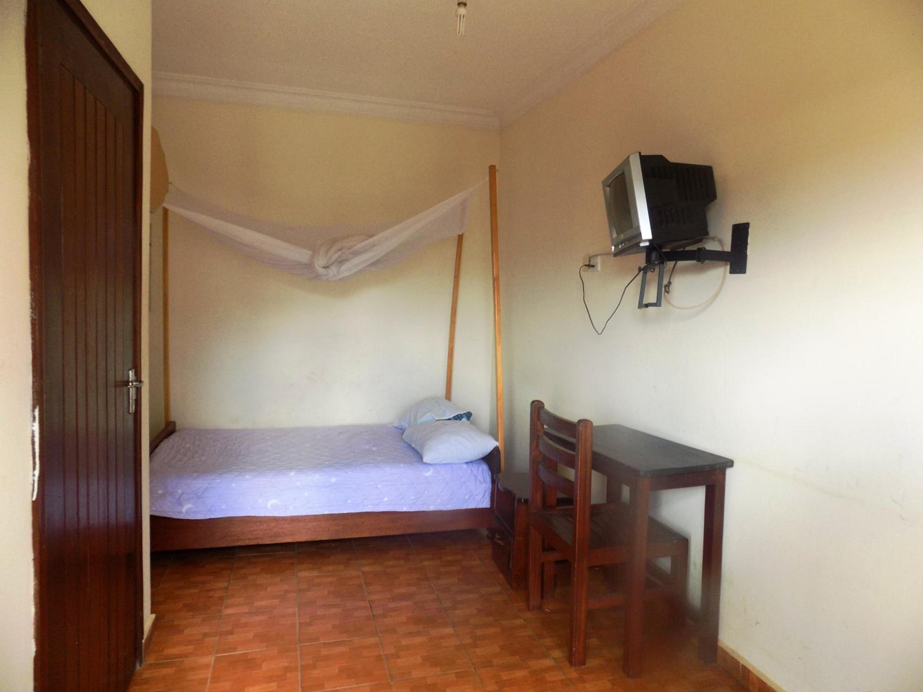 Tobiz Guest House Mbarara view 2