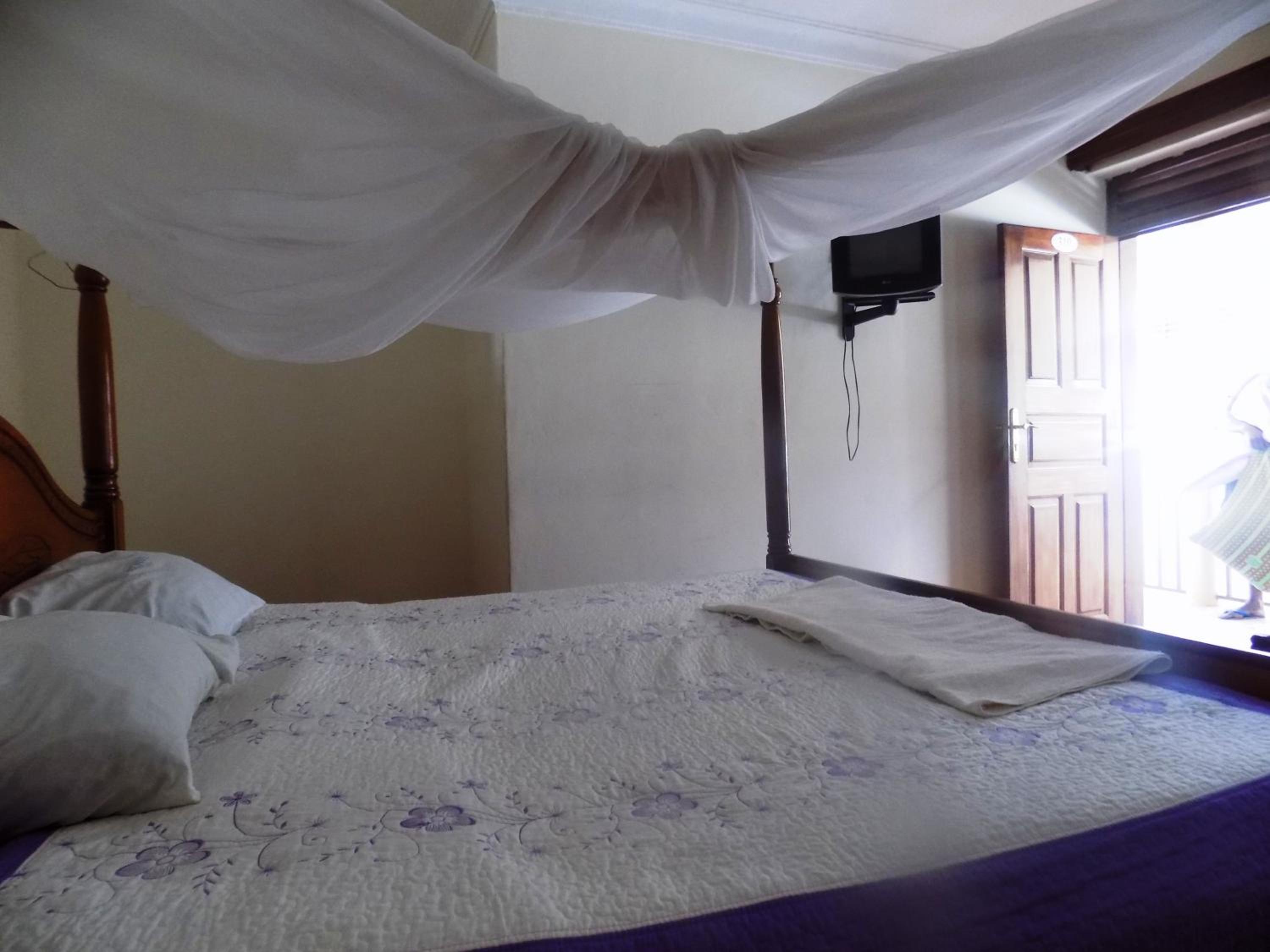 Tobiz Guest House Mbarara view 5