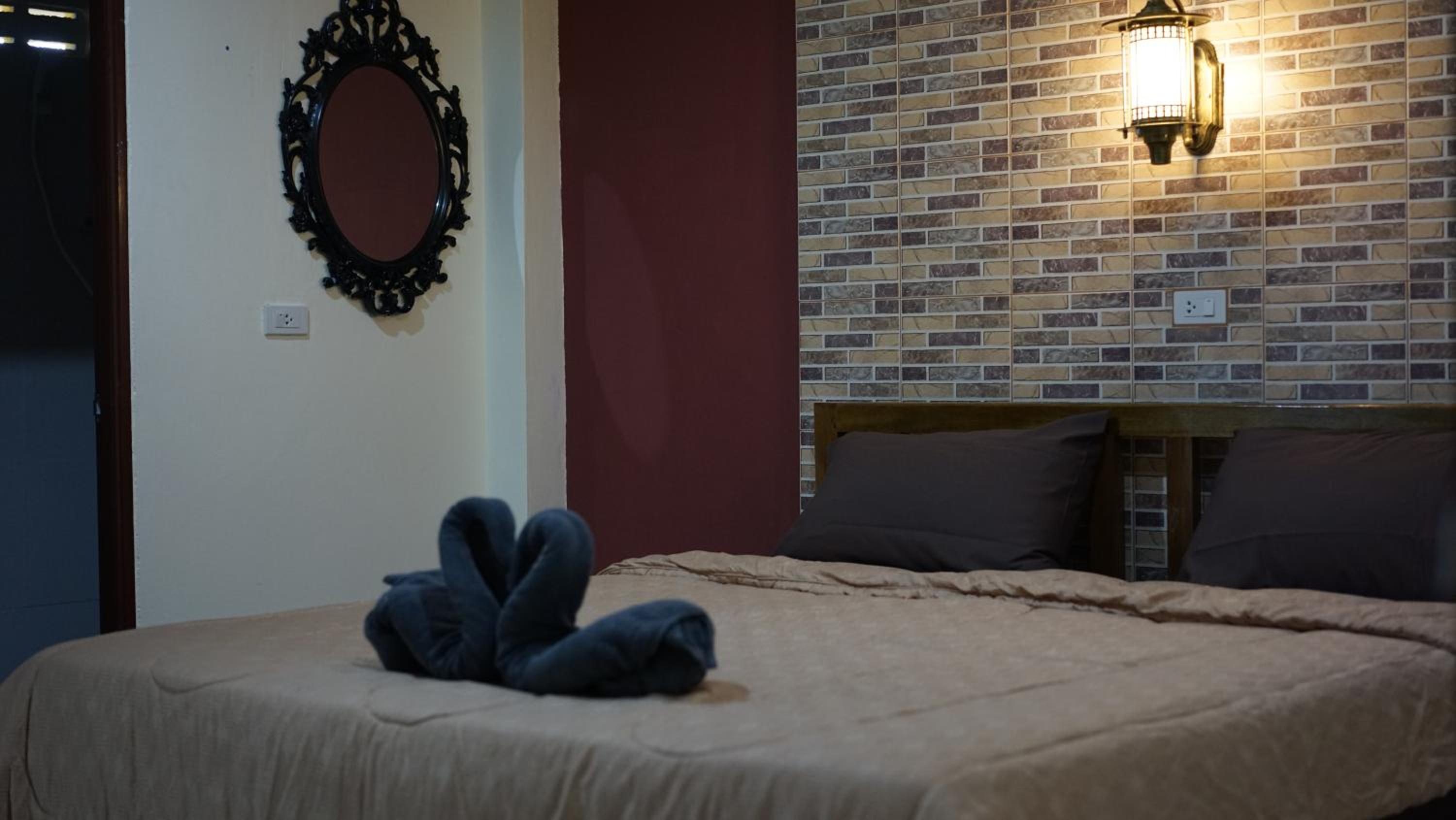The Miracle Guesthouse & Diving