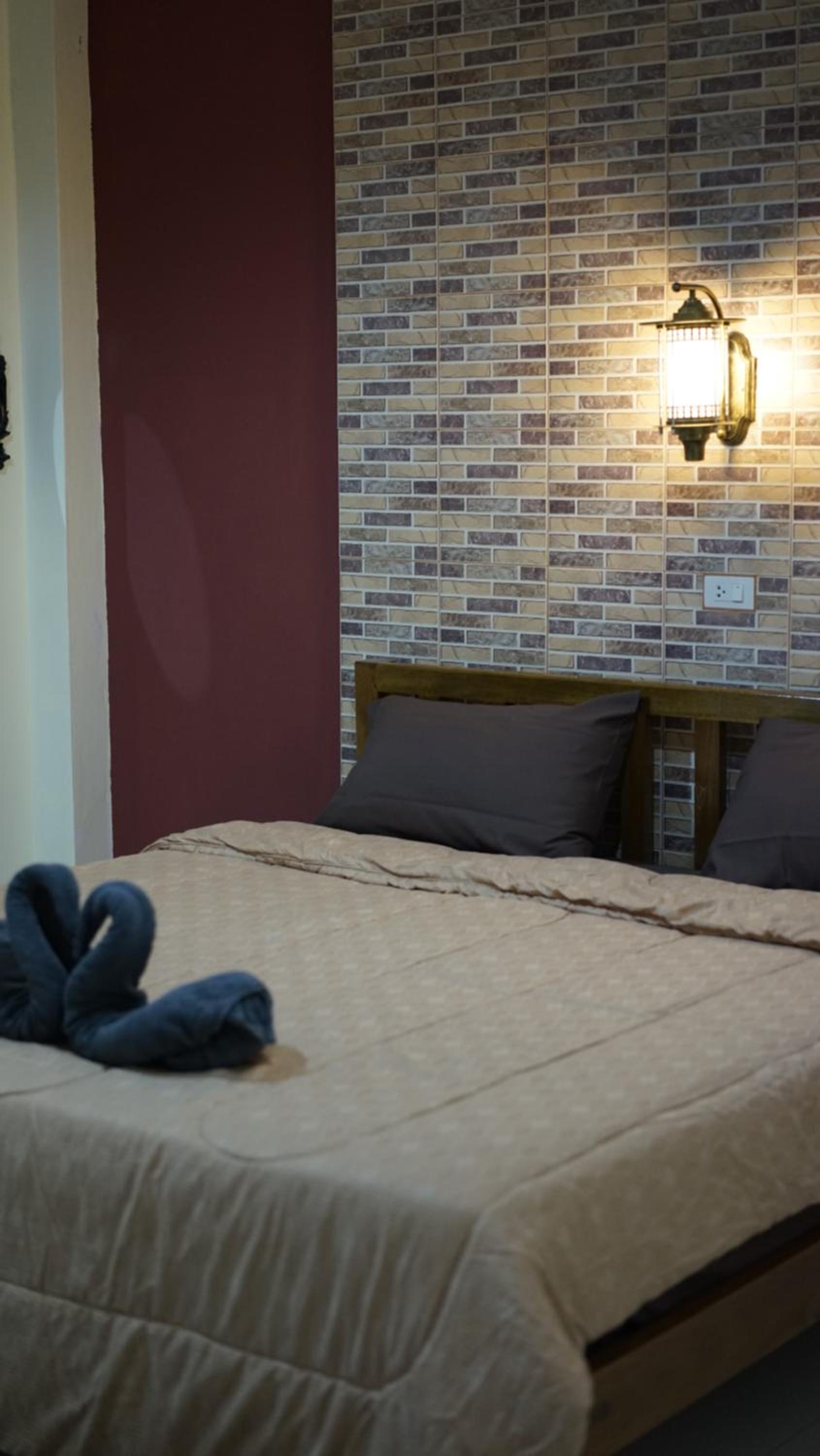 The Miracle Guesthouse & Diving