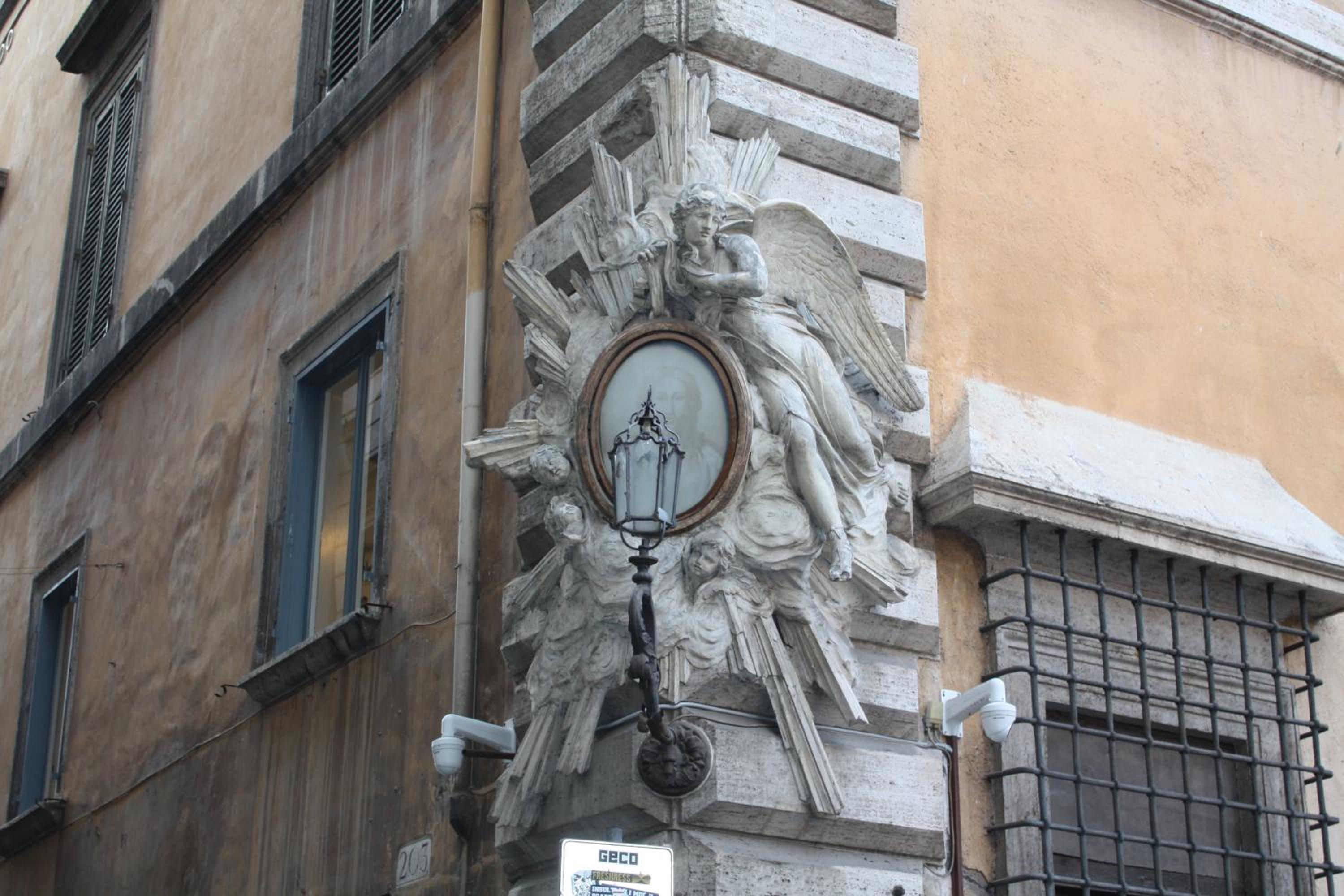 Navona Secret Suite