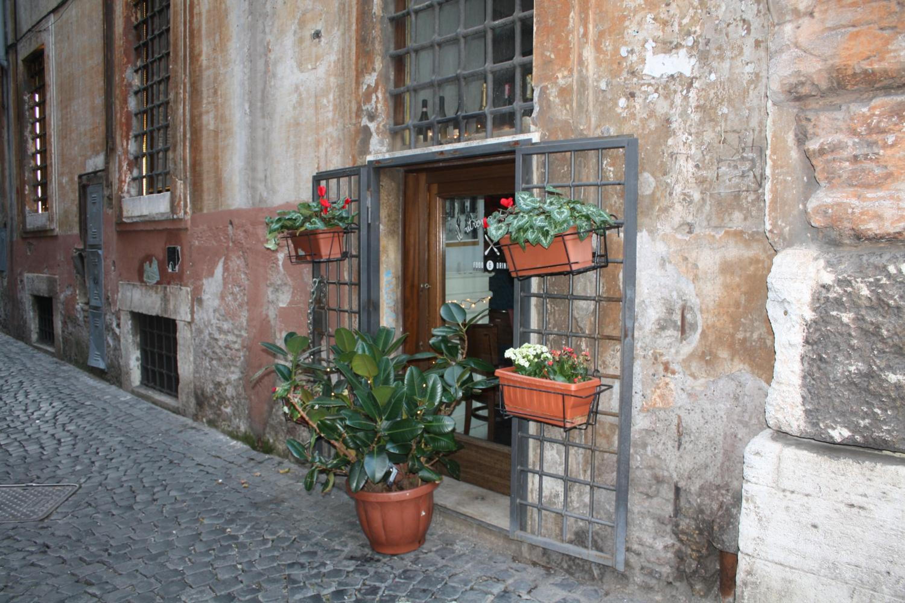 Navona Secret Suite