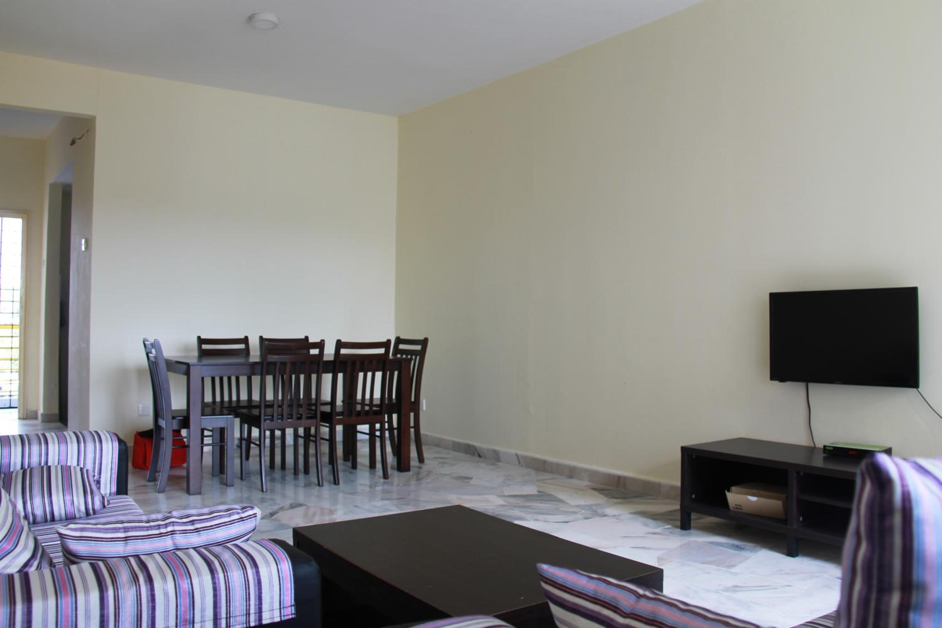 Fullhouse Marina View Villas Apartment photo 4