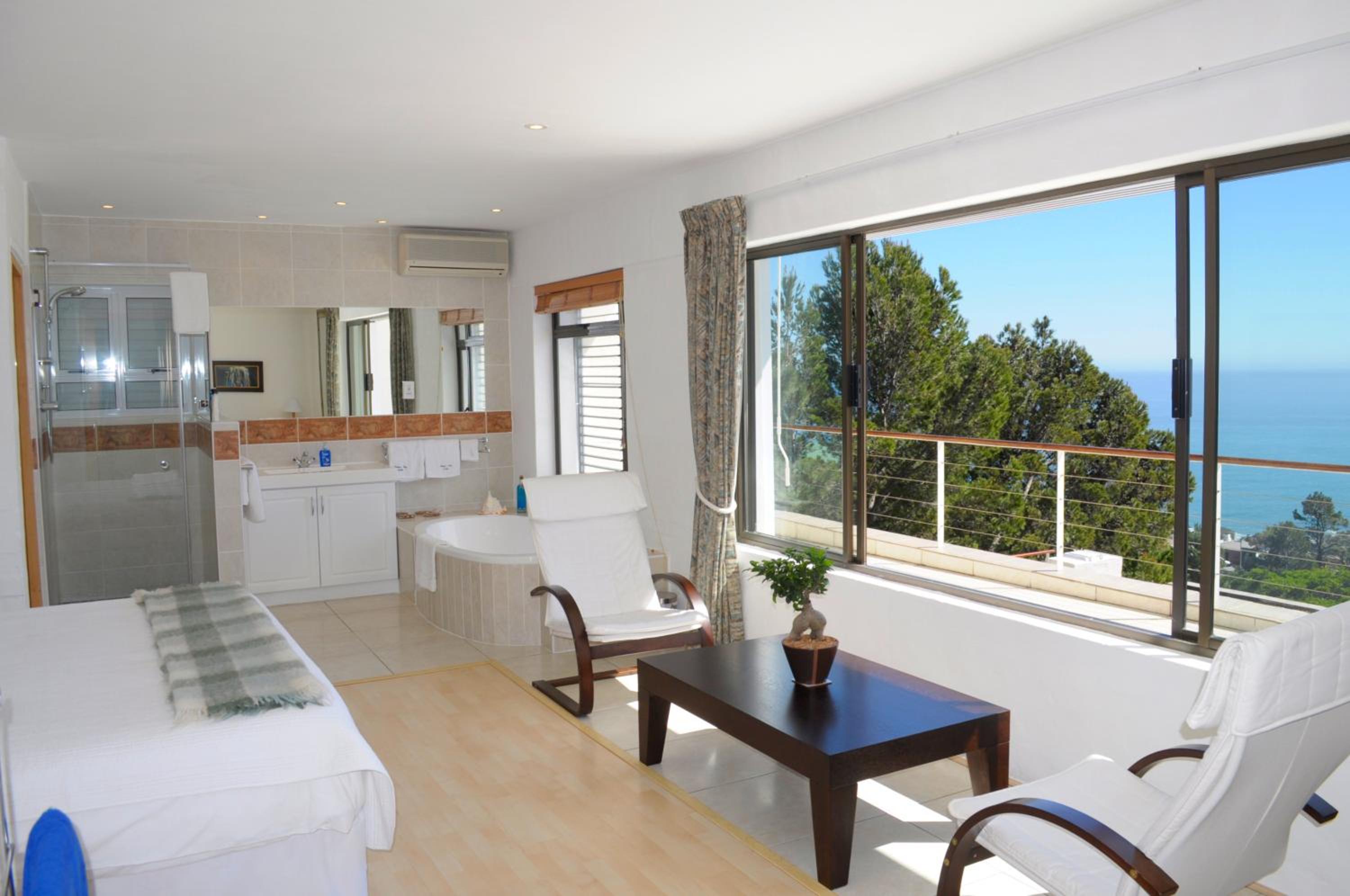 Camps Bay Villa view 3