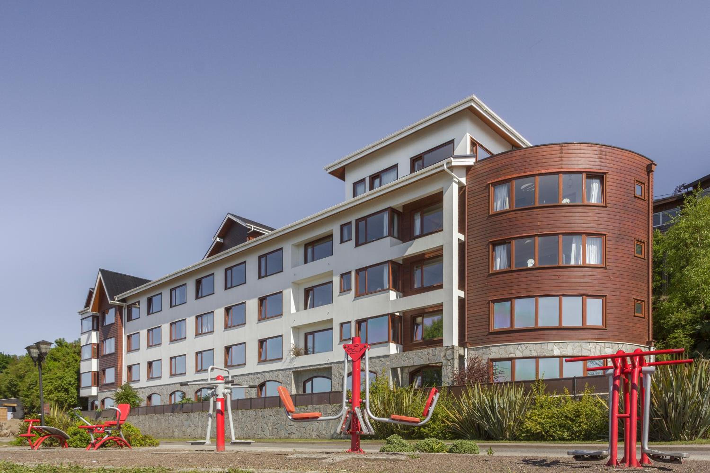 Puerto Varas Vacations - Hotel Cabana Del Lago Puerto Varas - Property Image 3