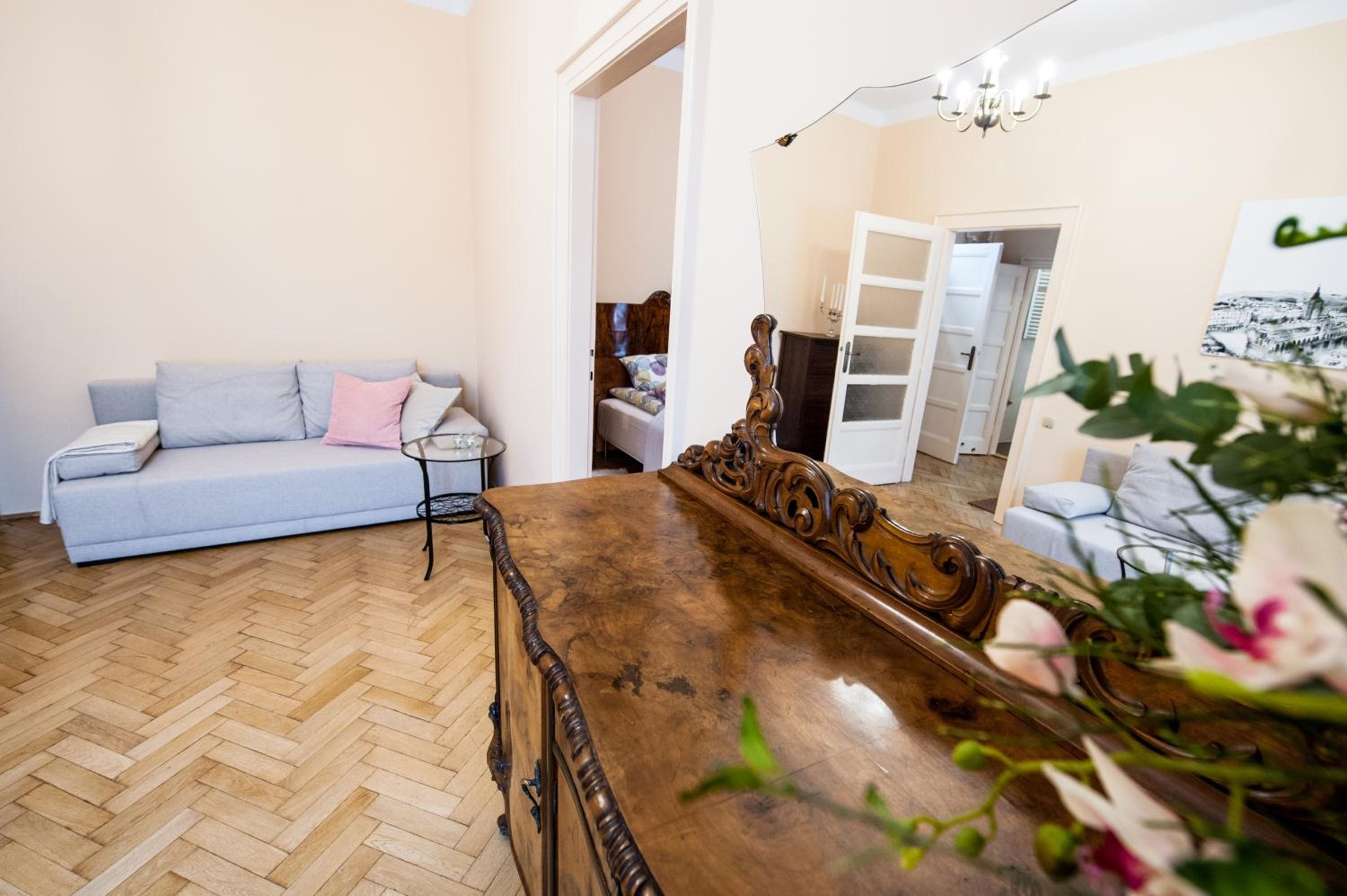 Apartments Roman