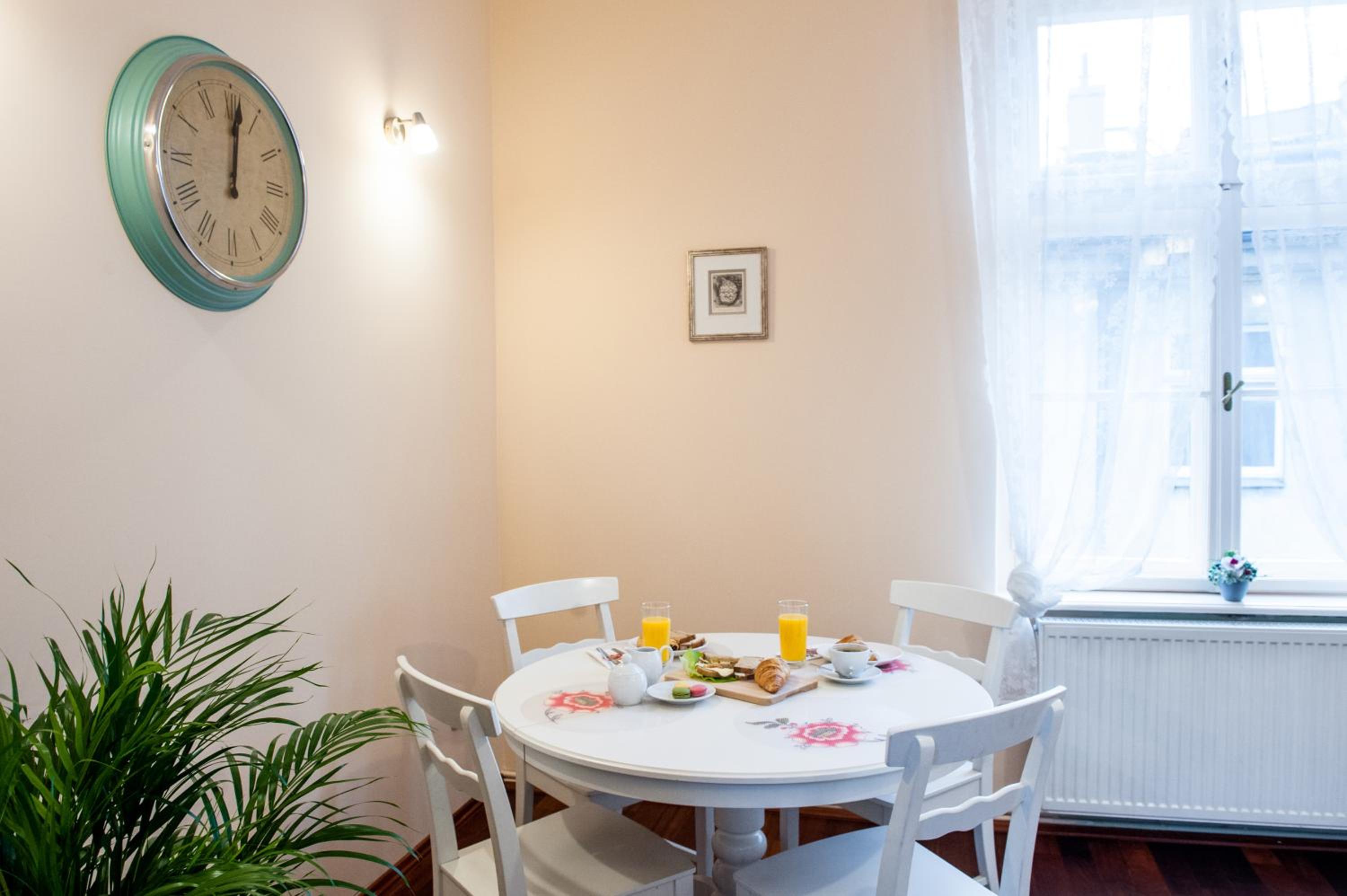 Apartments Roman