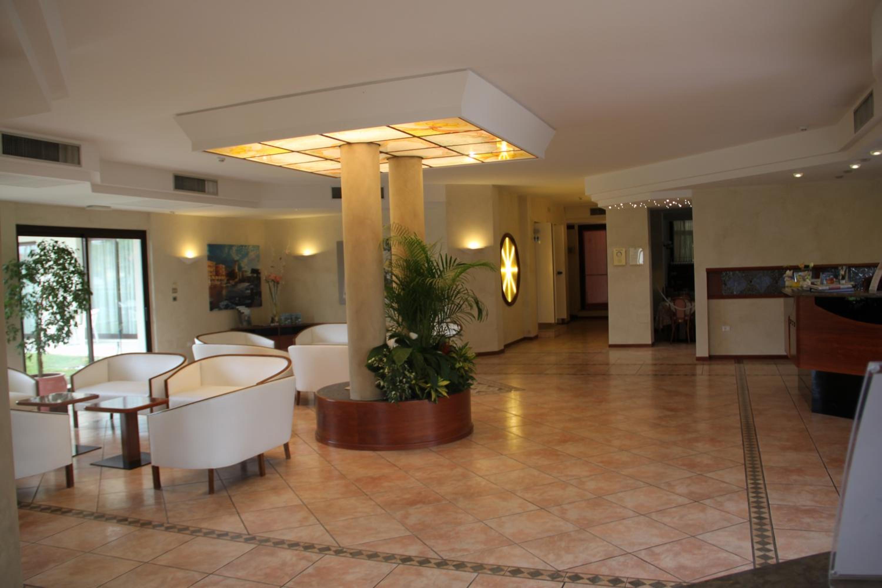 Sirmione Vacations - Hotel Porto Azzurro - Property Image 20