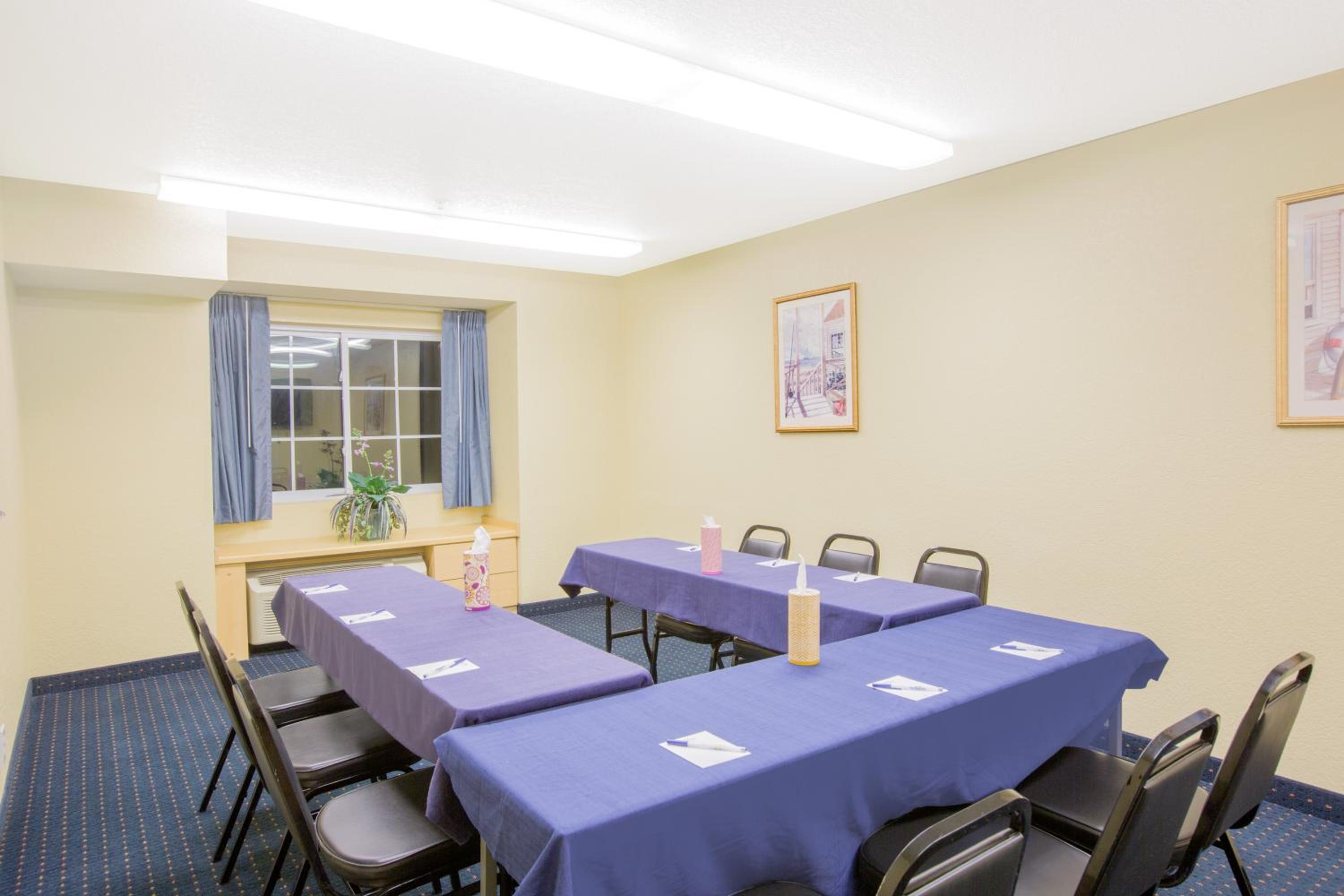 Microtel Inn Suites by Wyndham Albertville - Property Image 4