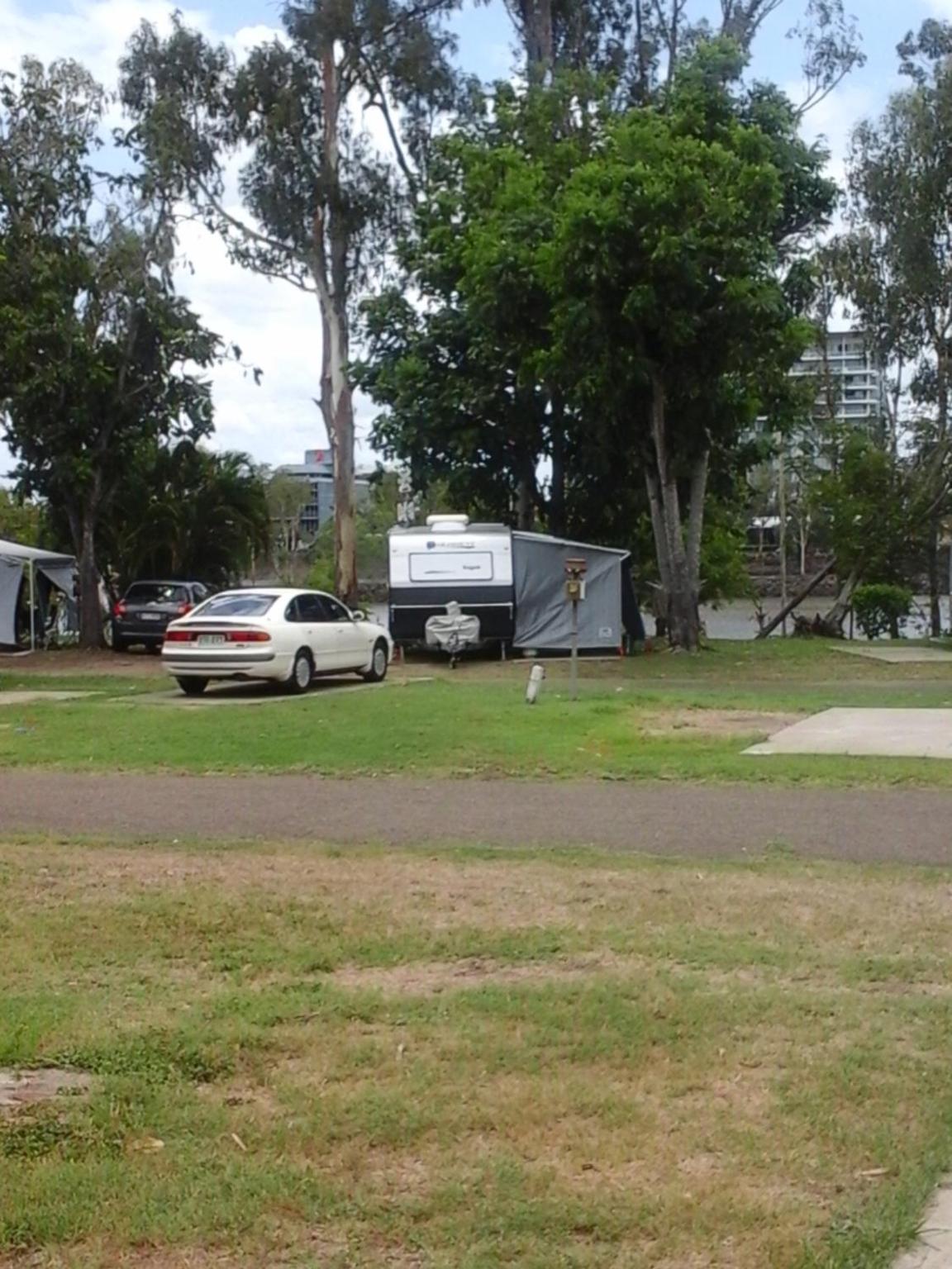 Riverside Tourist Park
