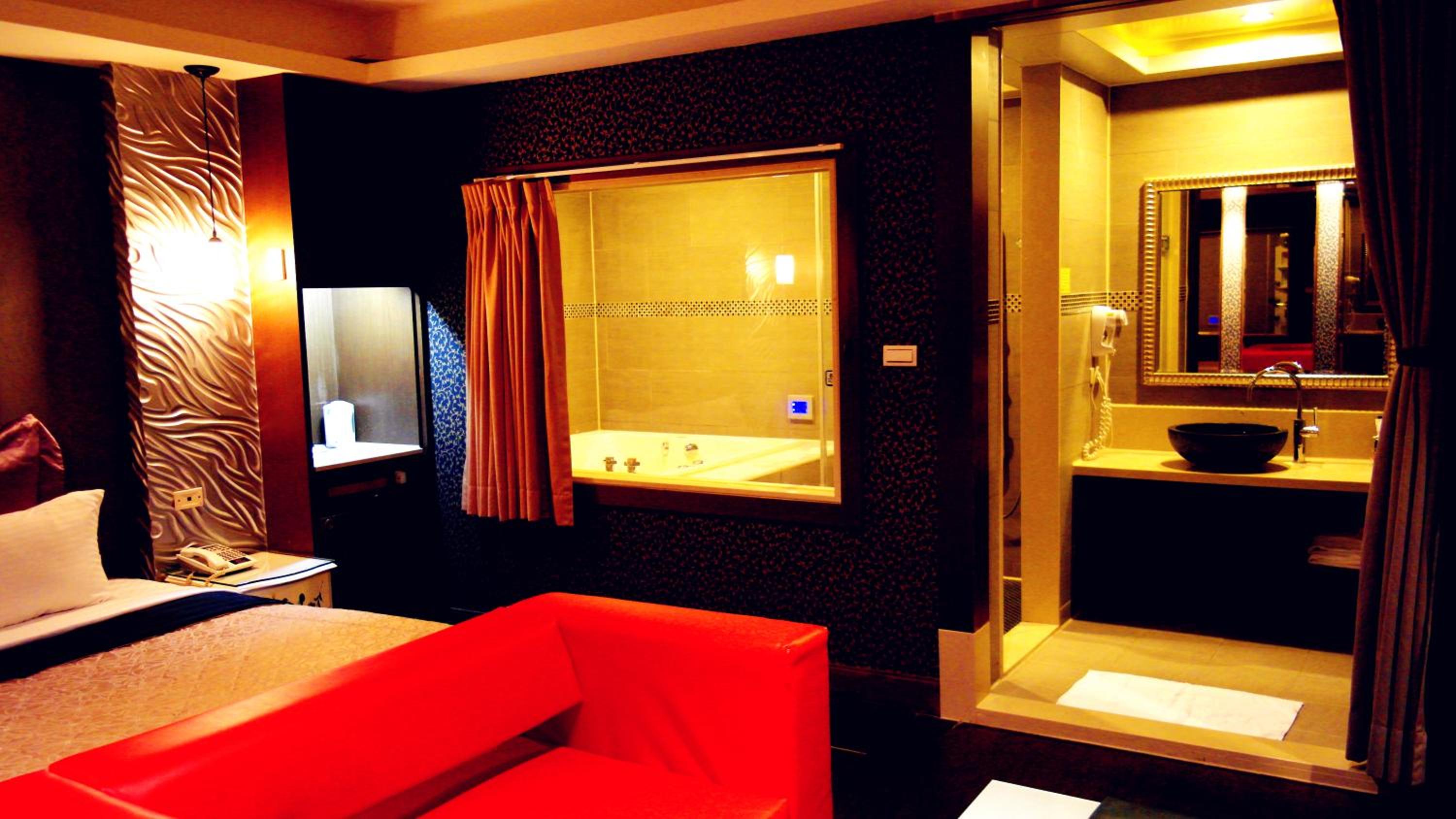 Discovery Motel - Tucheng