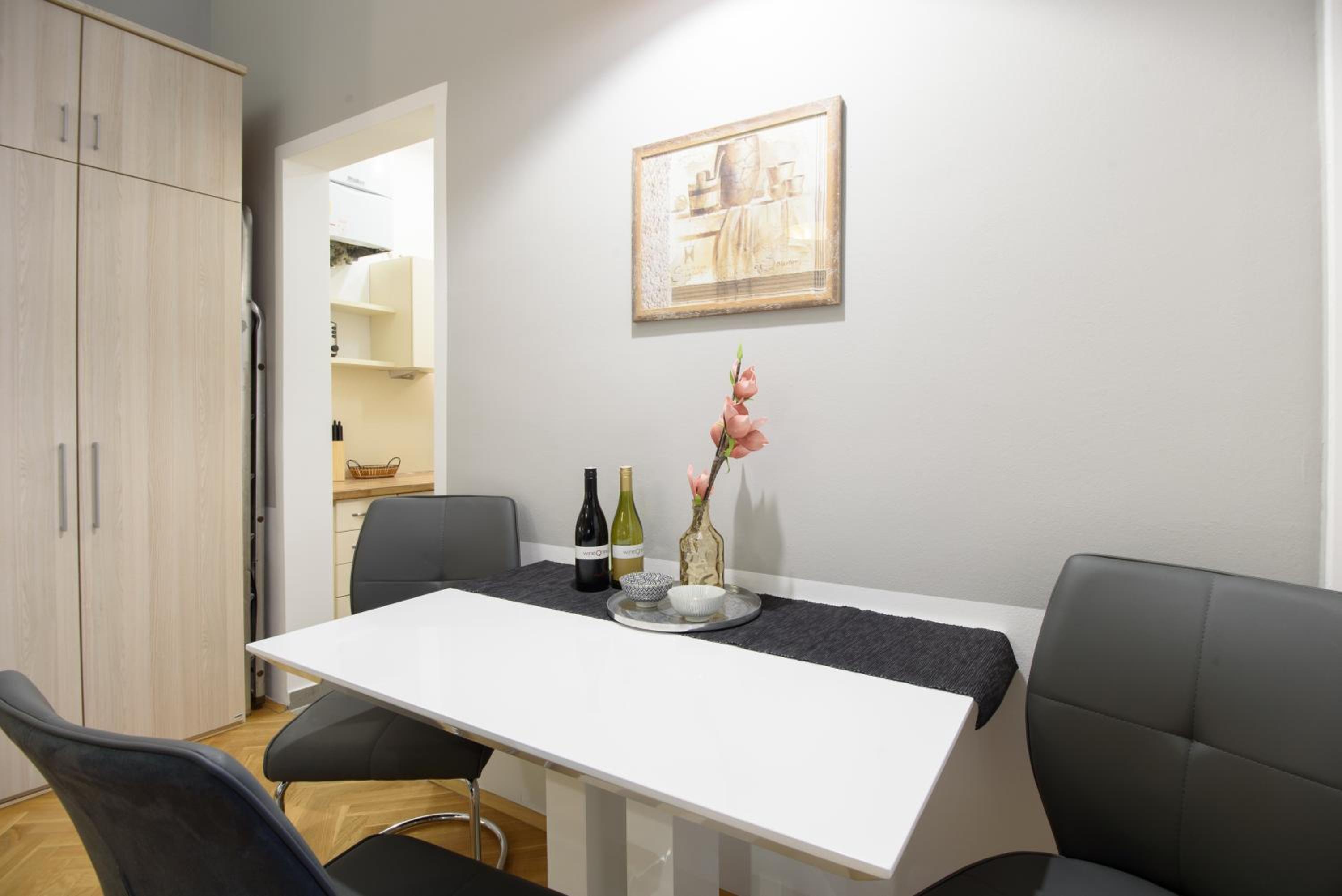 Vienna Midtown Apartment
