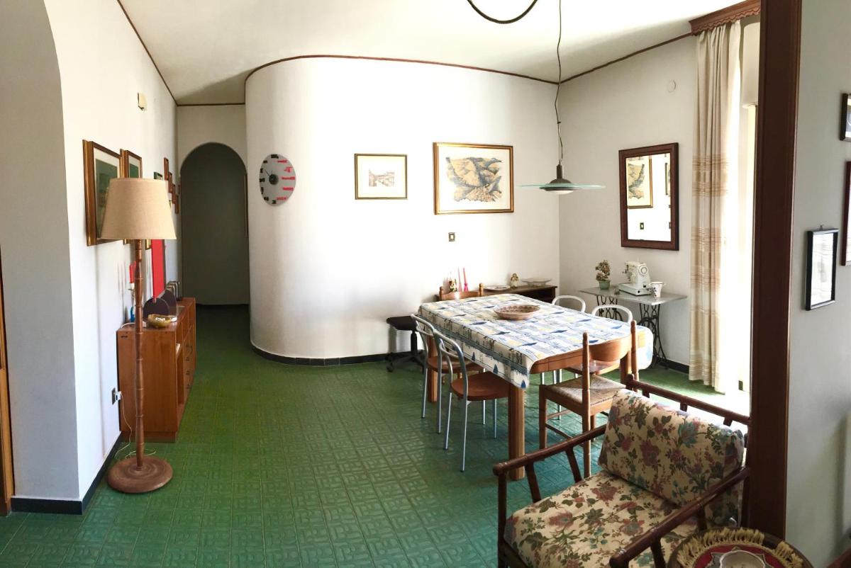 Living House photo 2