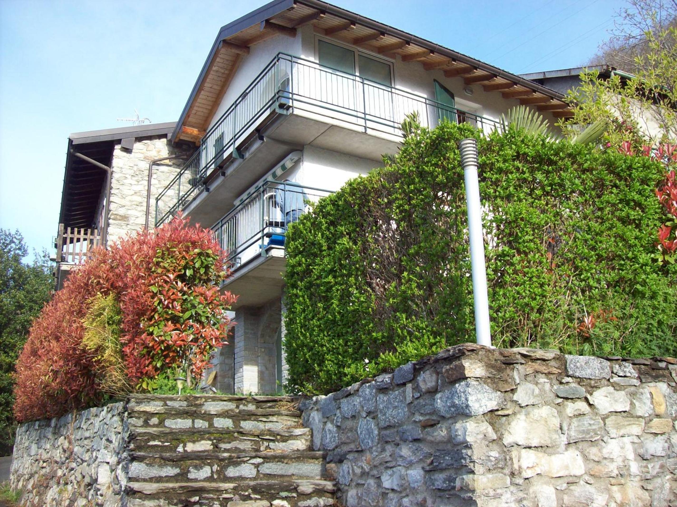 Casa delle Camelie view 3