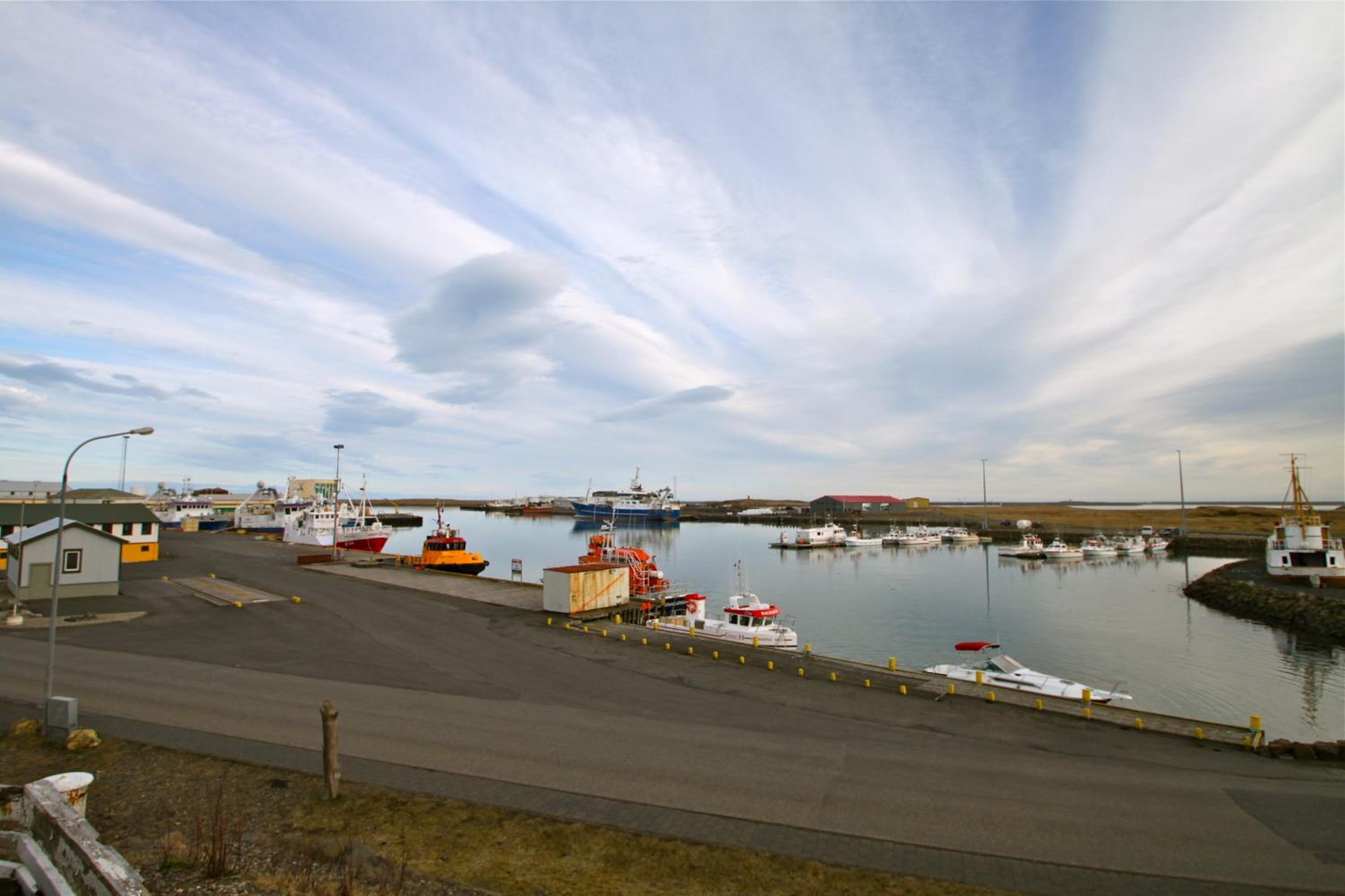 Hvammur Apartments by the Harbour