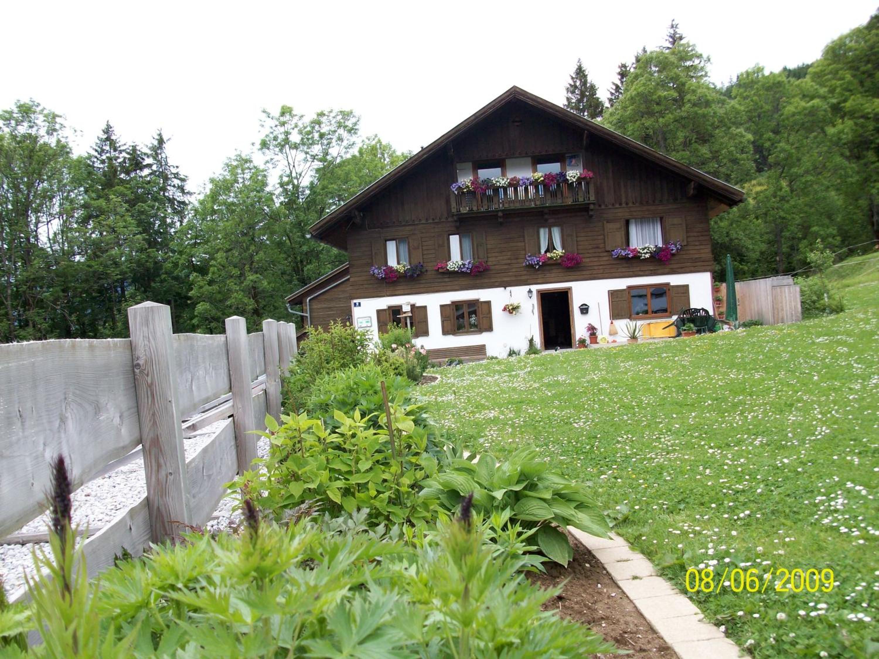 Photo 9