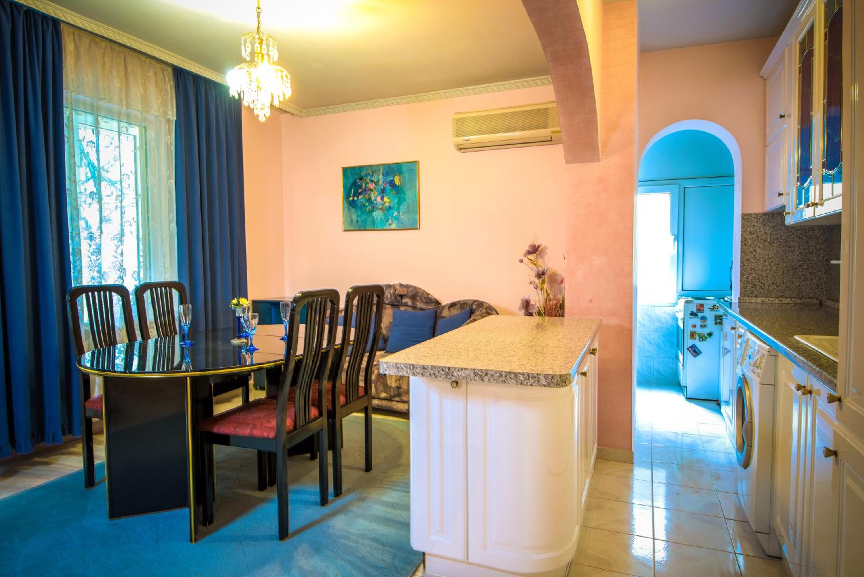 Apartment Elegance view 4