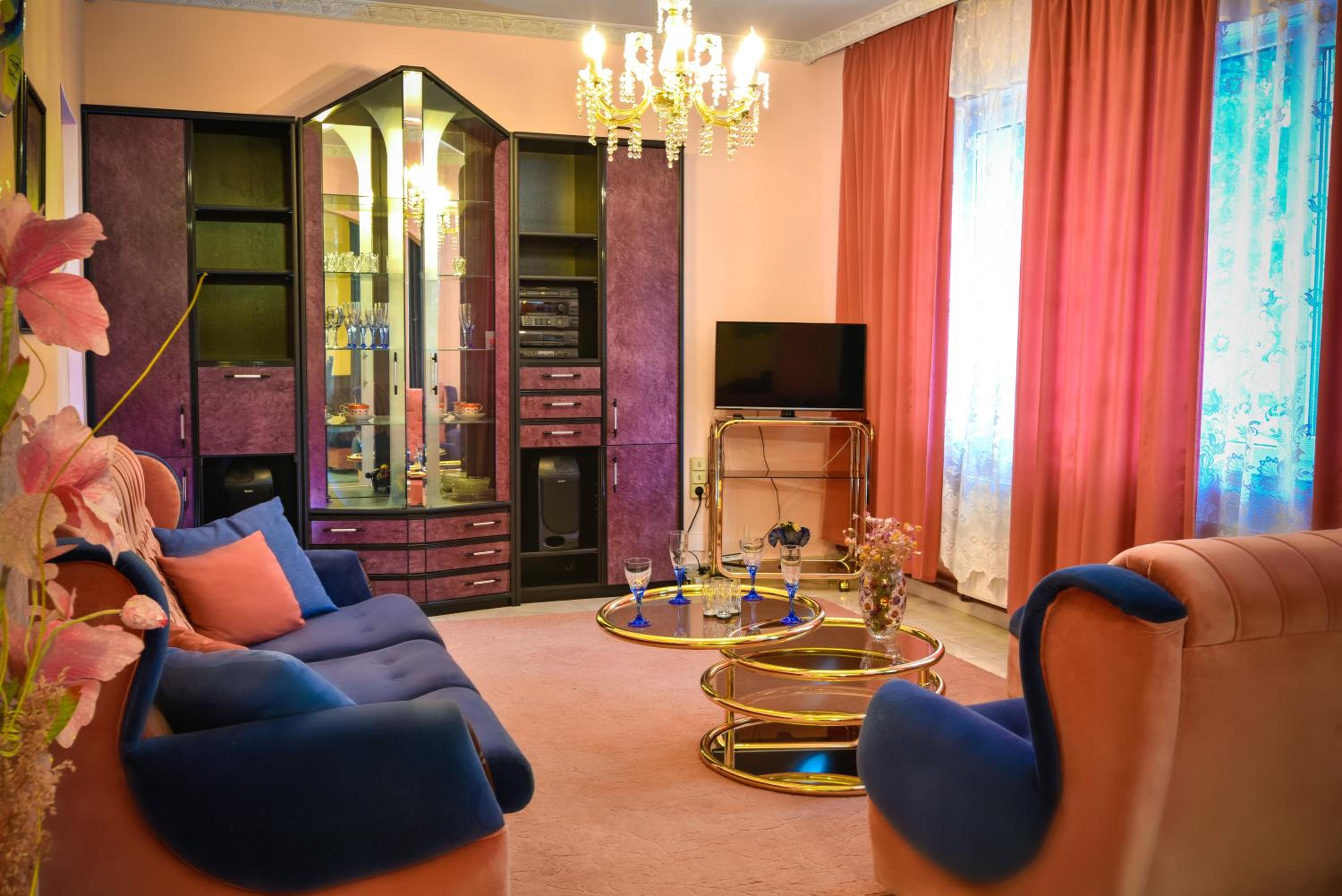 Apartment Elegance view 2