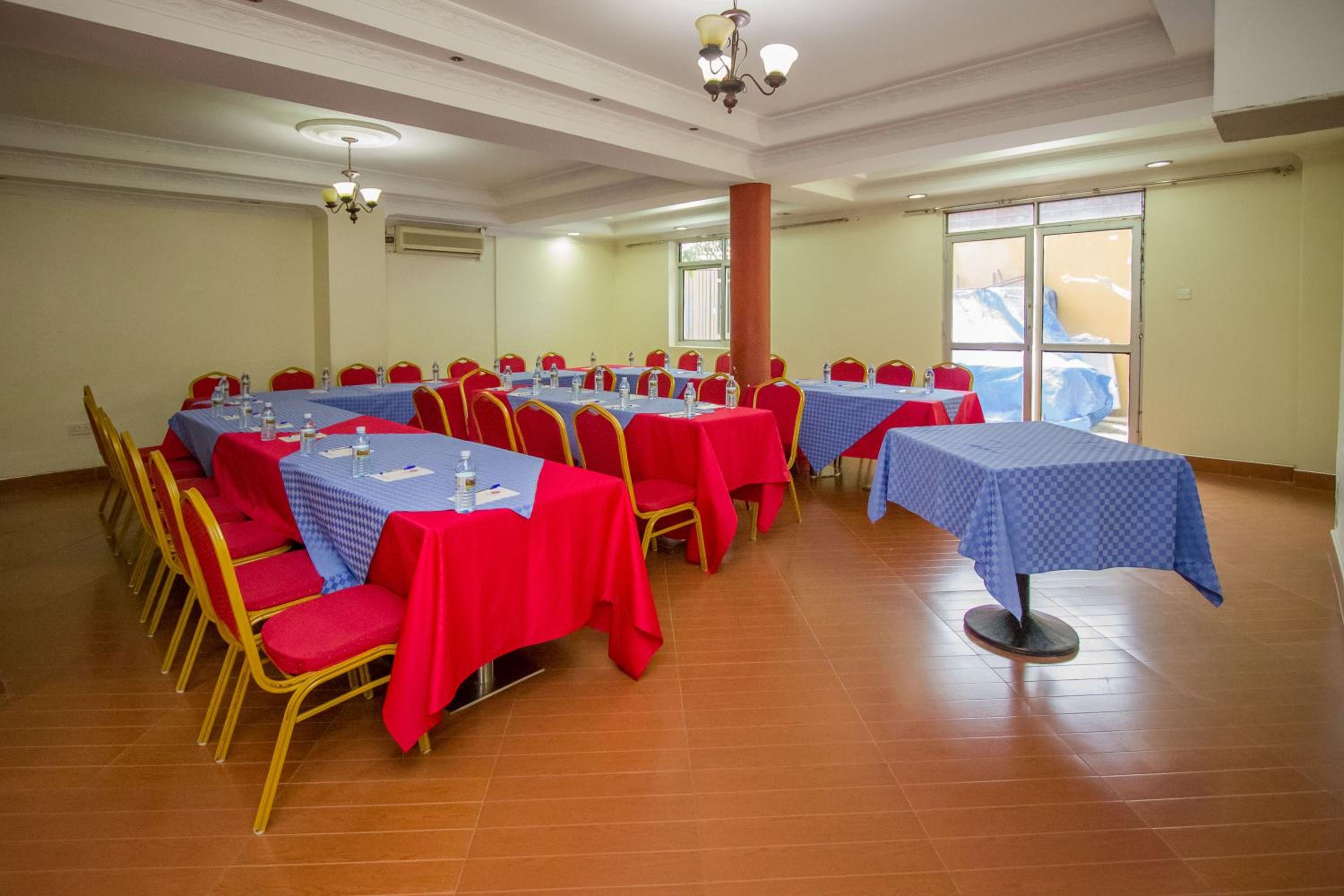 Grand Global Hotel