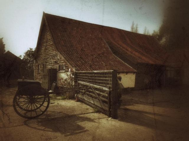 Valley Farmhouse, Westhall view 3