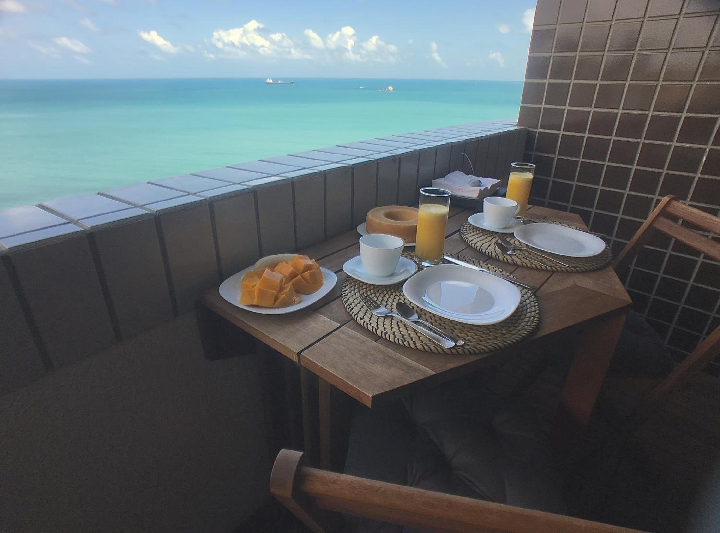 Hotel Beira Mar Suite - Image 1