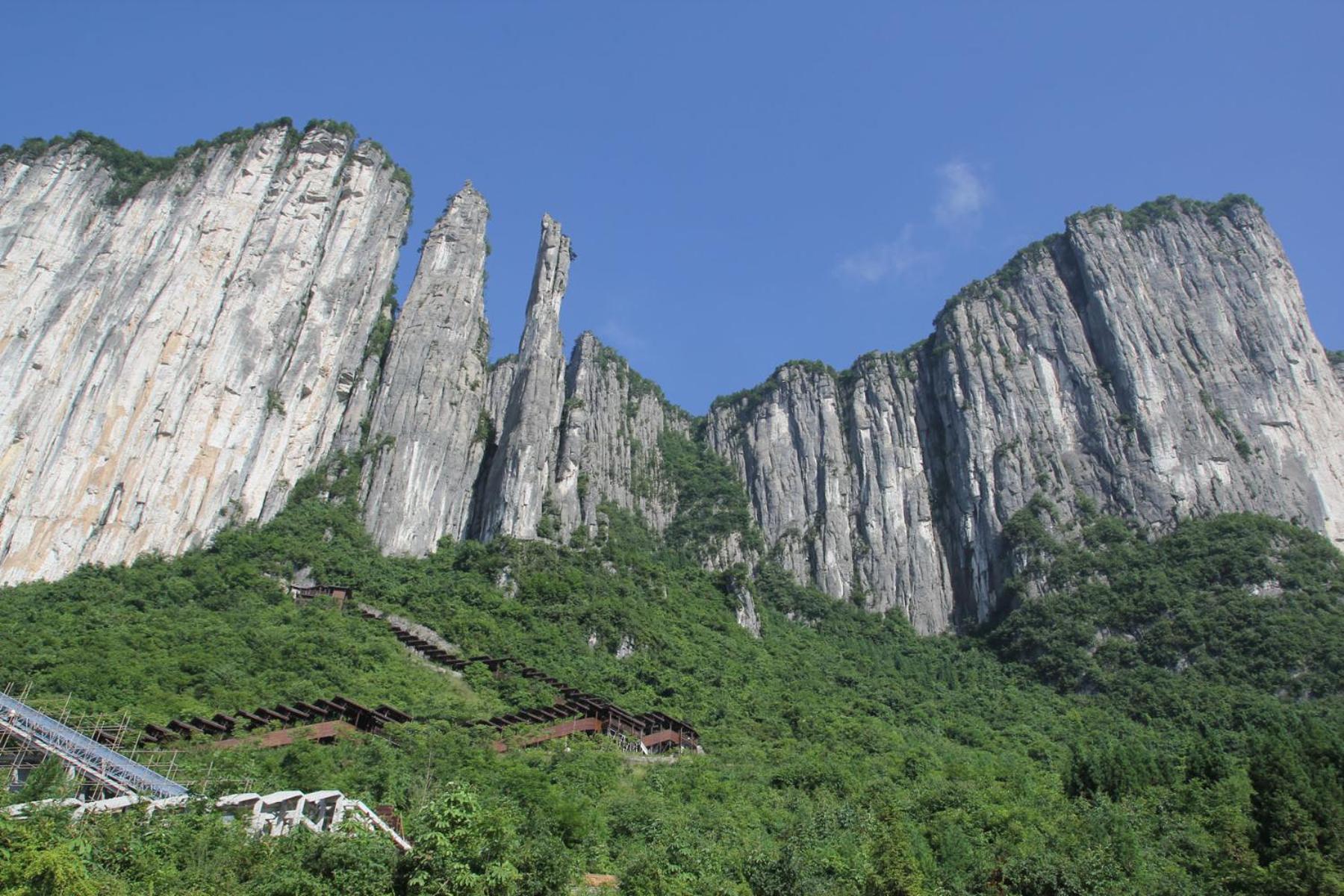 Enshi Grand Canyon Chunlun Farmstay