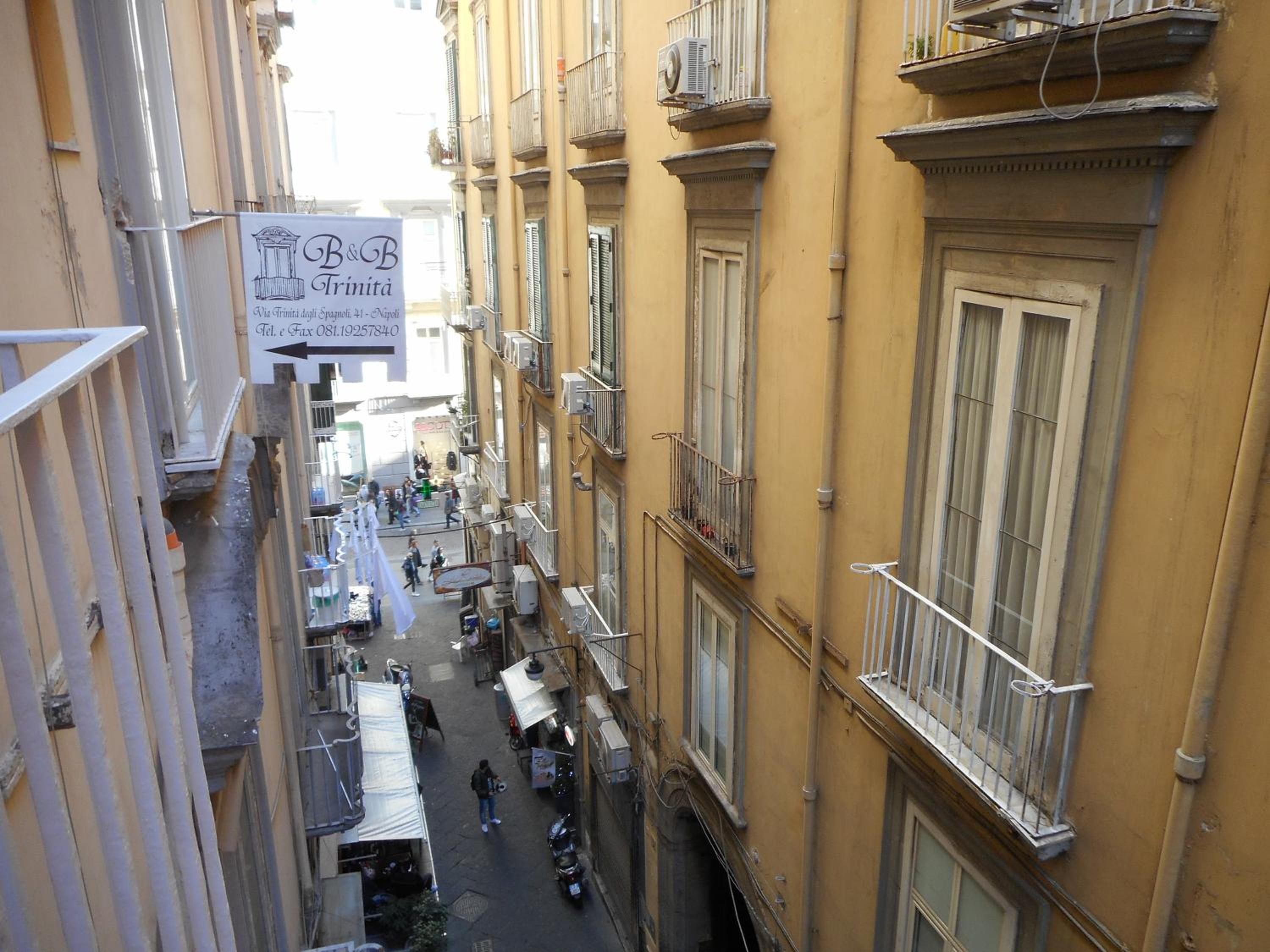 Suites Trinità in Toledo street