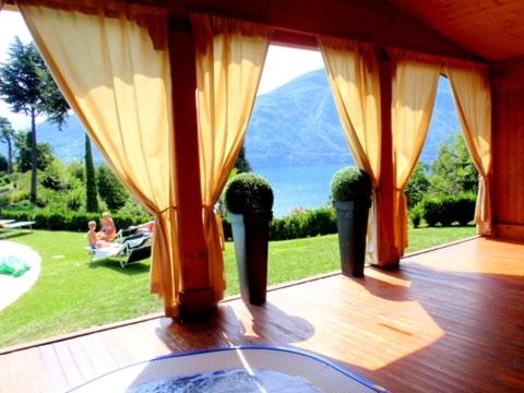 Tremezzo Residence-11 apartments to choose from in an exclusive residence by Italian Apartments
