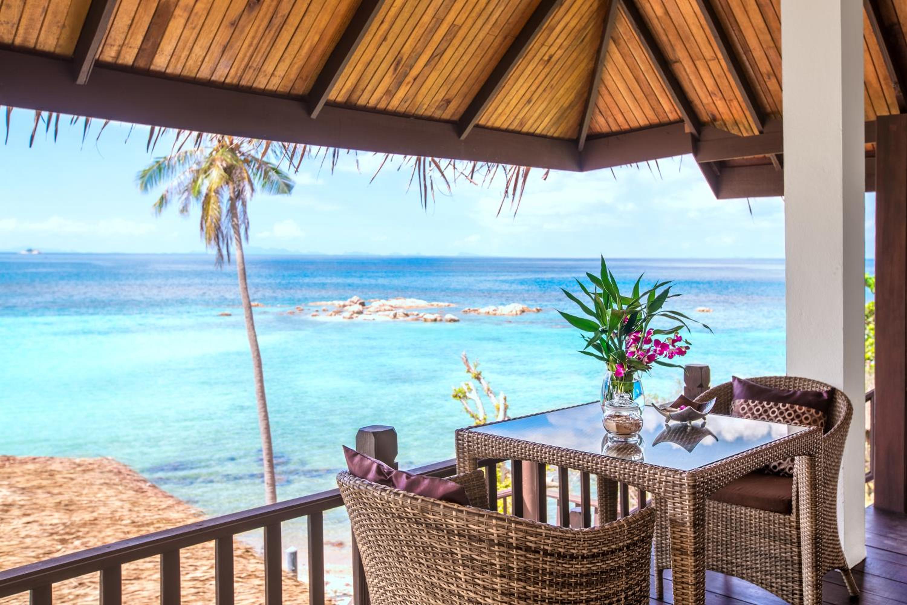 Beyond The Blue Horizon Boutique Bungalows