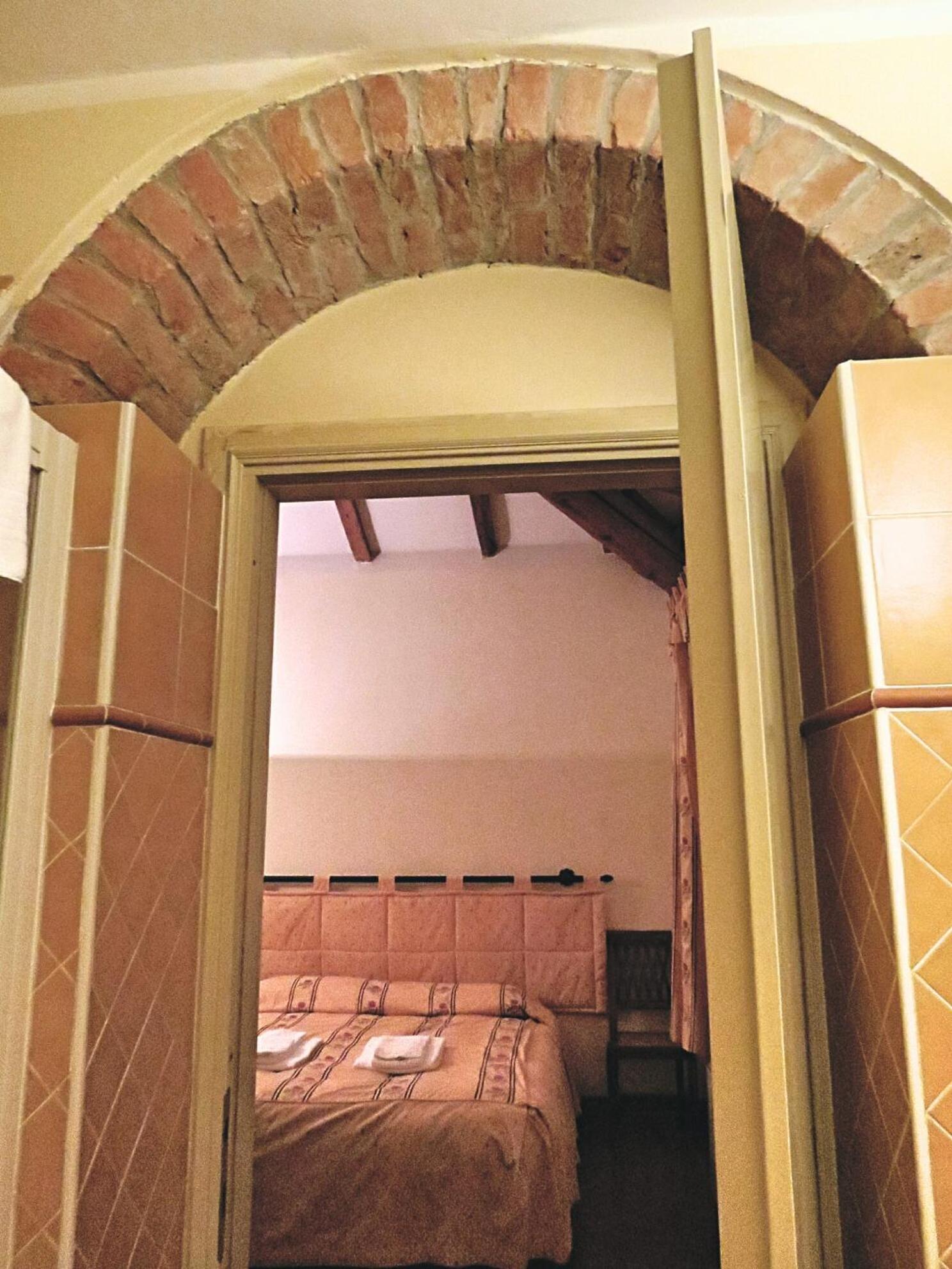 Photo 36
