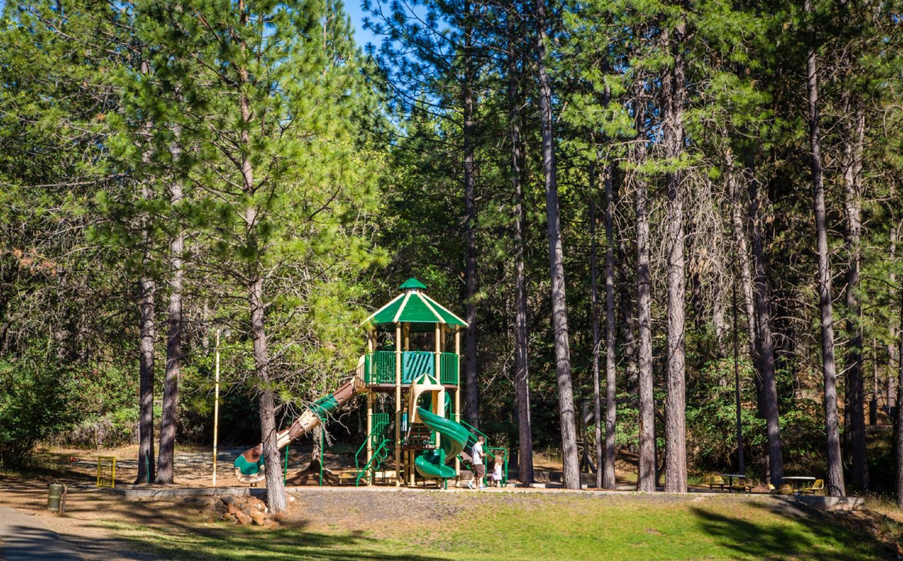 Lake of the Springs Camping Resort Cabin 2 - Property Image 9