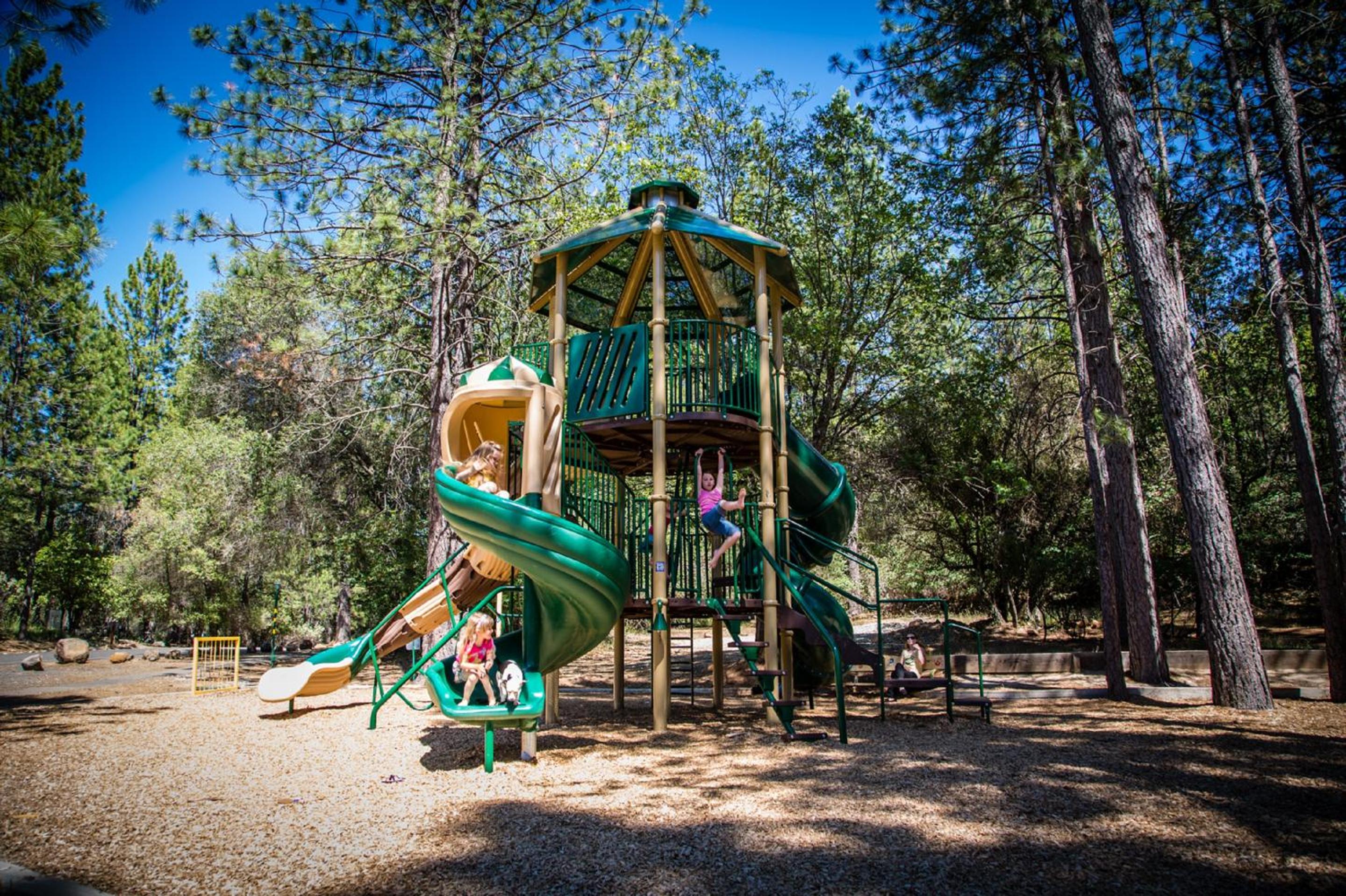 Lake of the Springs Camping Resort Cabin 2 - Property Image 8