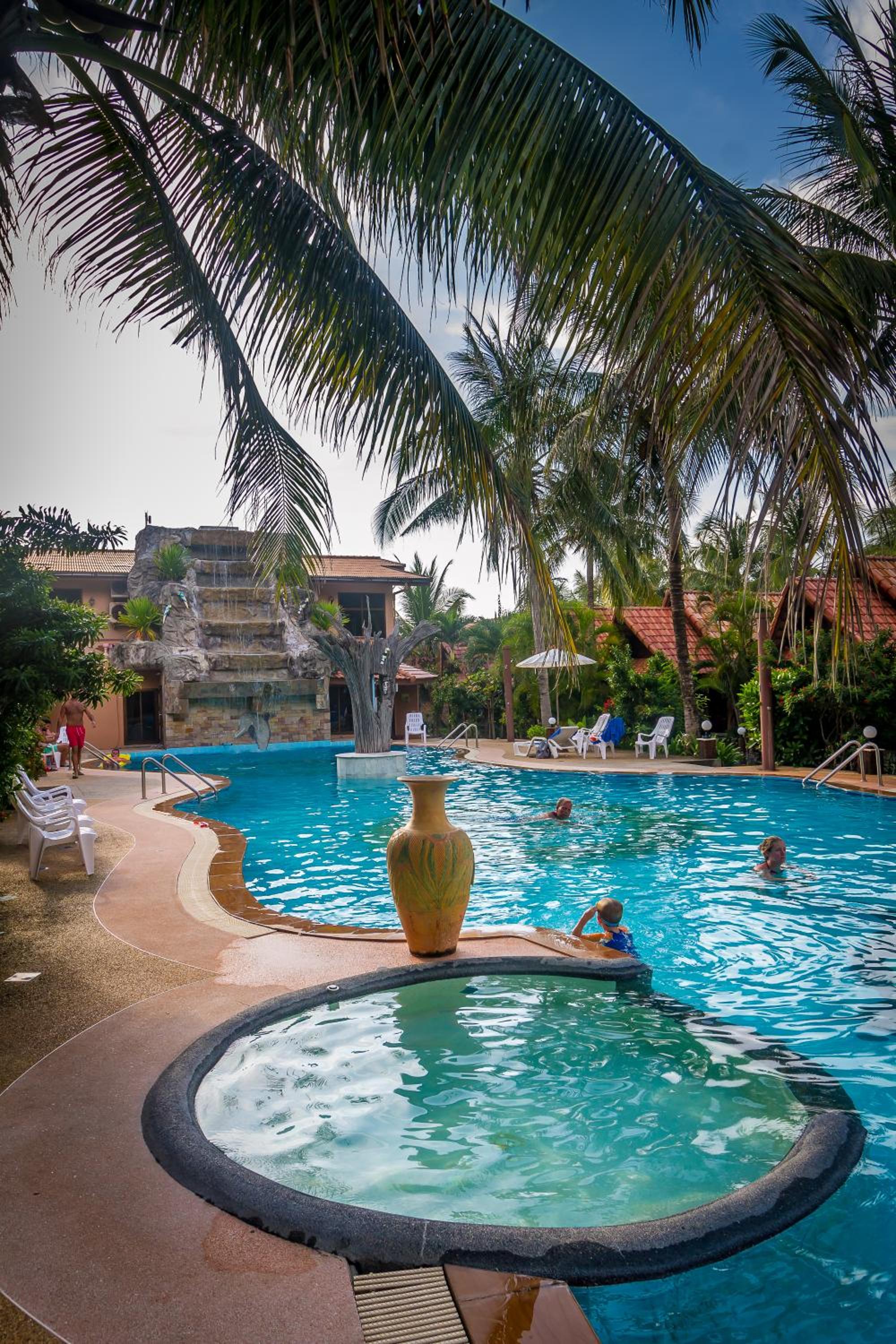 Laguna Beach Club Resort