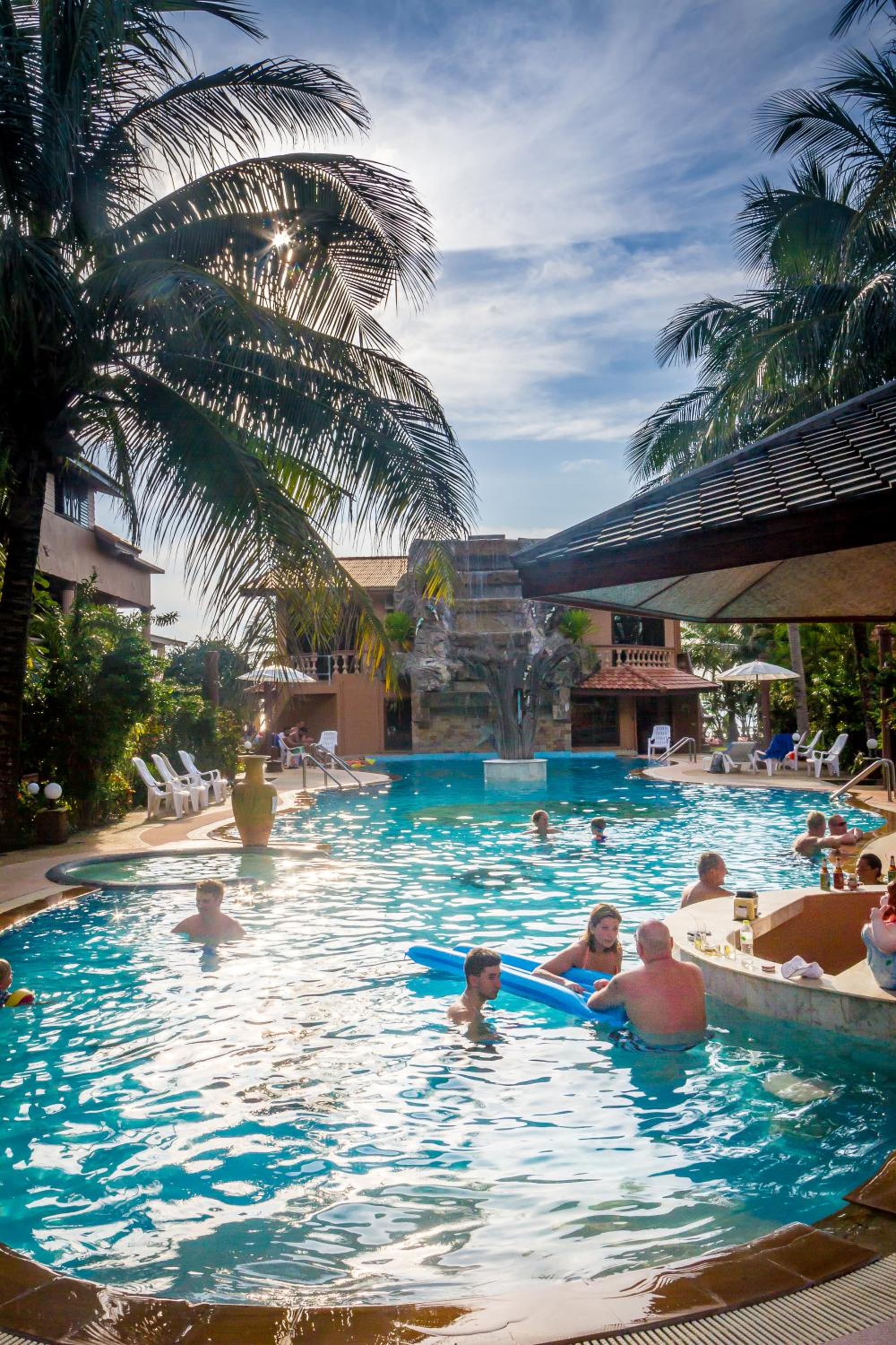Laguna Beach Club Resort