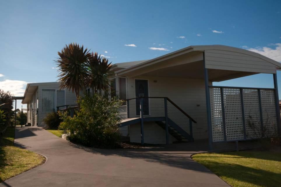 Pelicans Perch - Scenic Coastal Retreat
