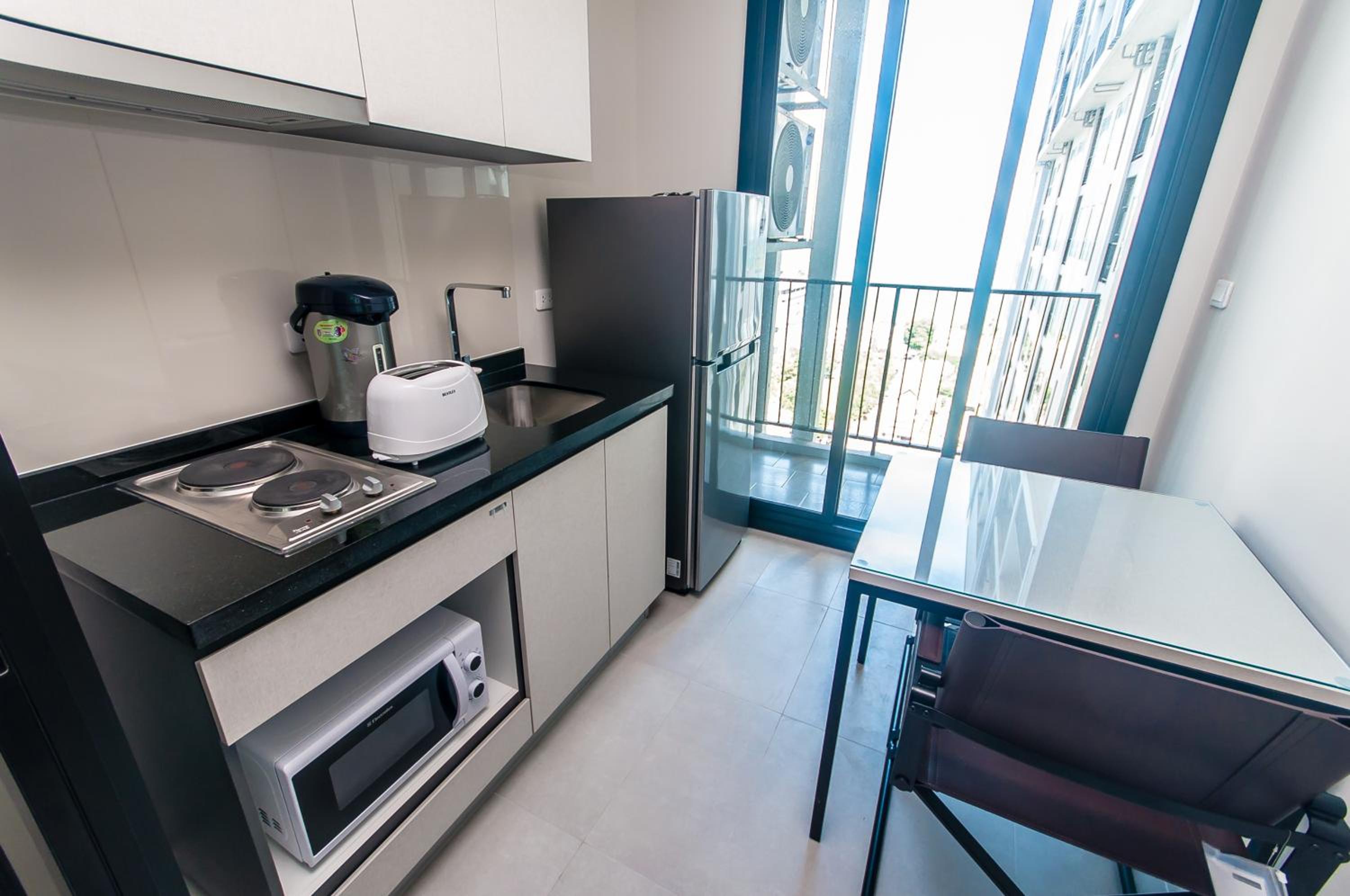 Central Pattaya Residence-The Base Condo