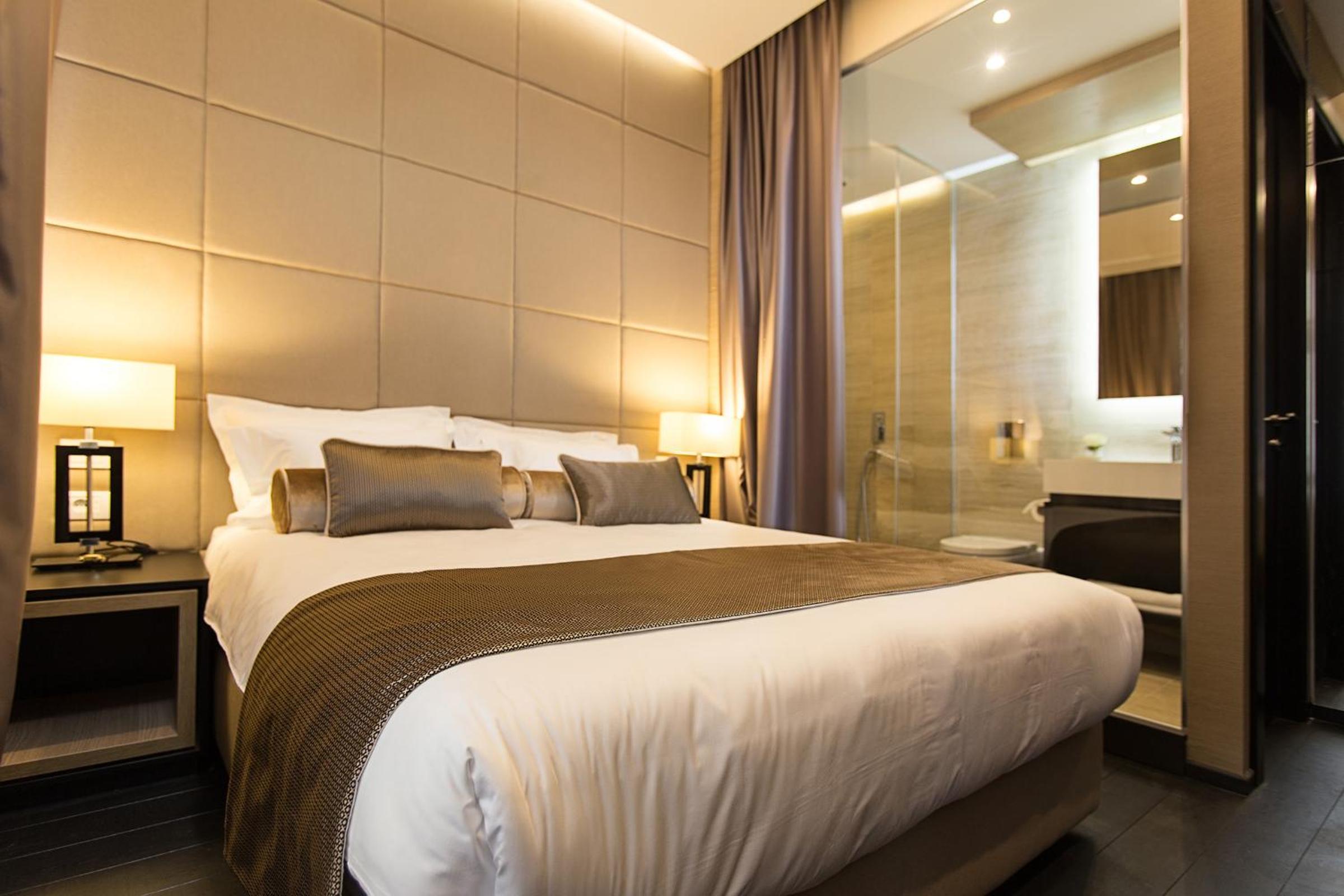 Dominic Smart & Luxury Suites - Republic Square