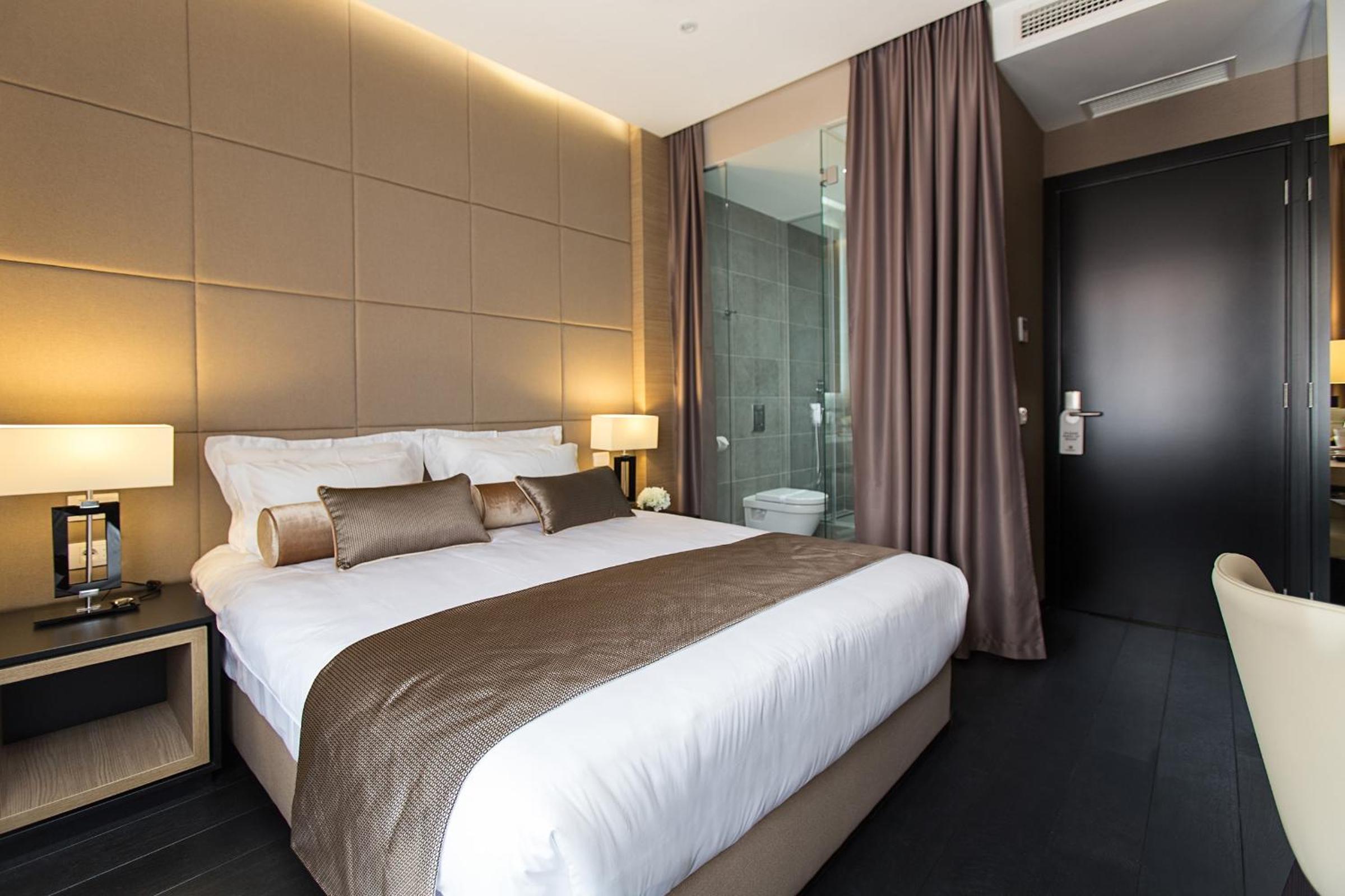 Dominic Smart & Luxury Suites - Republic Square