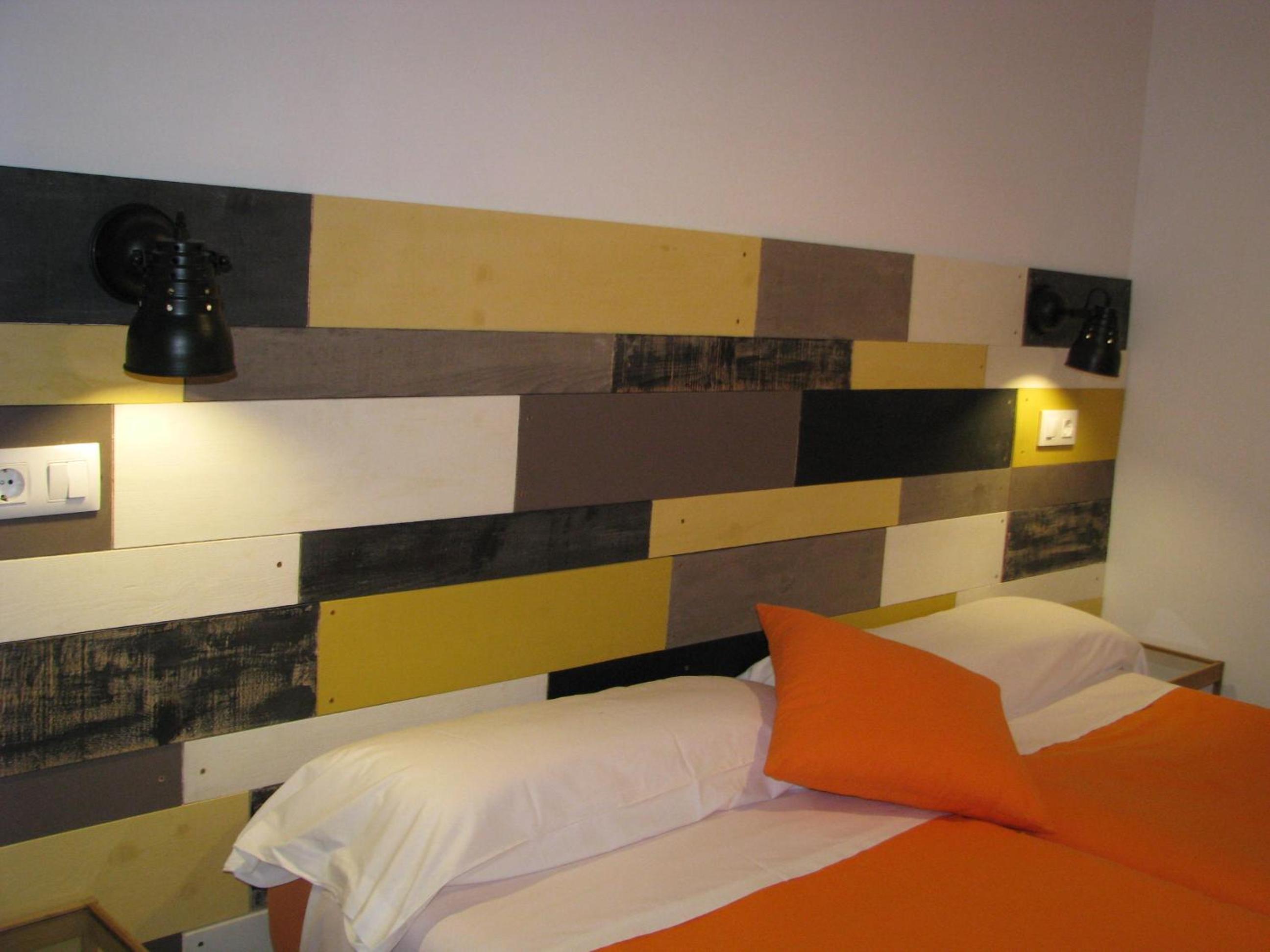 Barri Antic Hostel & Pub