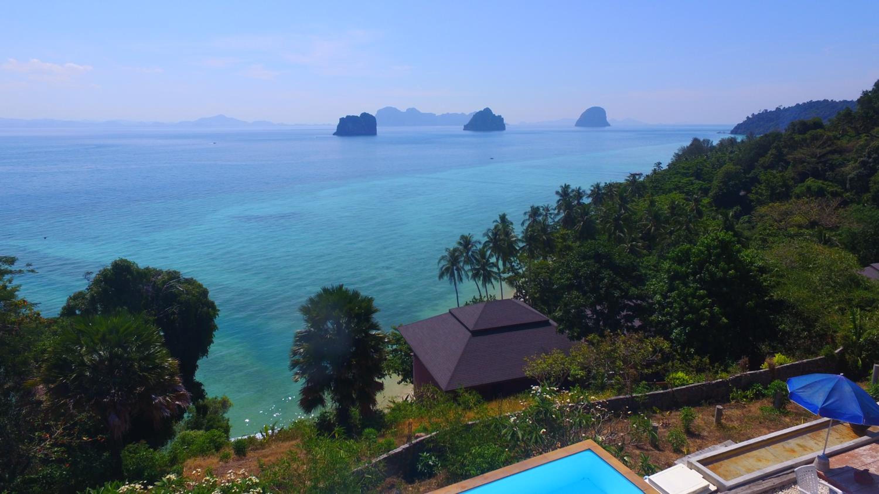 Koh Ngai Cliff Beach Resort