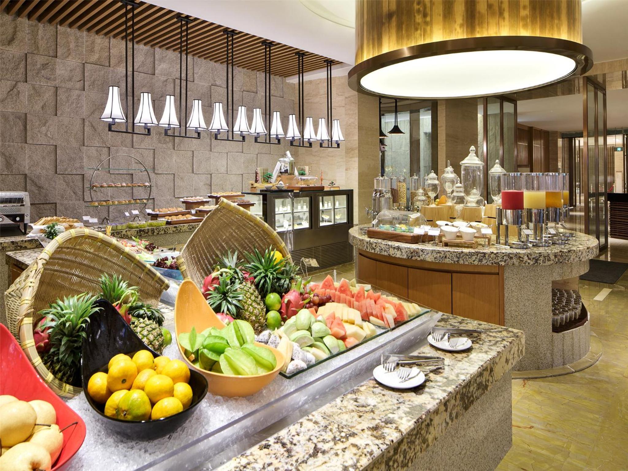 Wyndham Grand Plaza Royale Wenchang