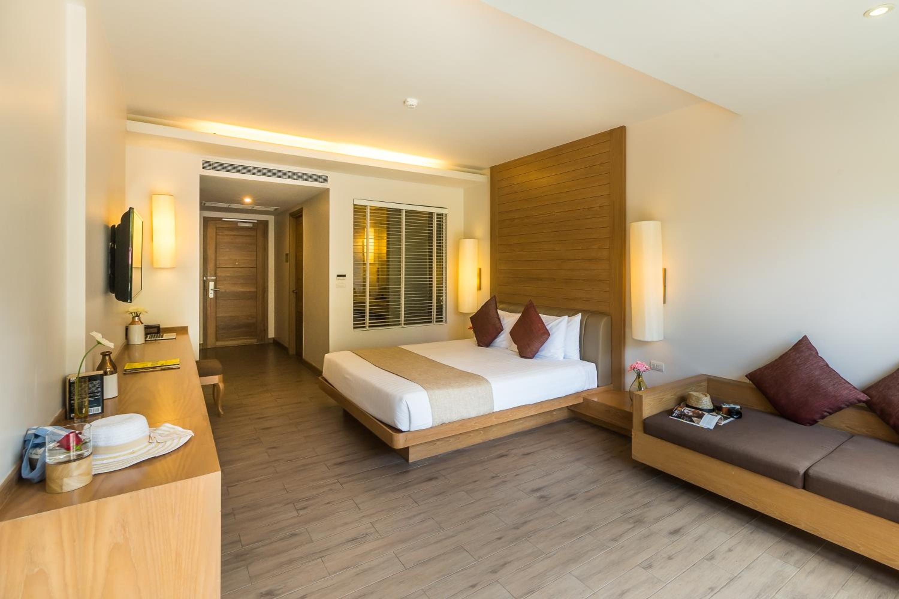 Ayrest Hua Hin Hotel