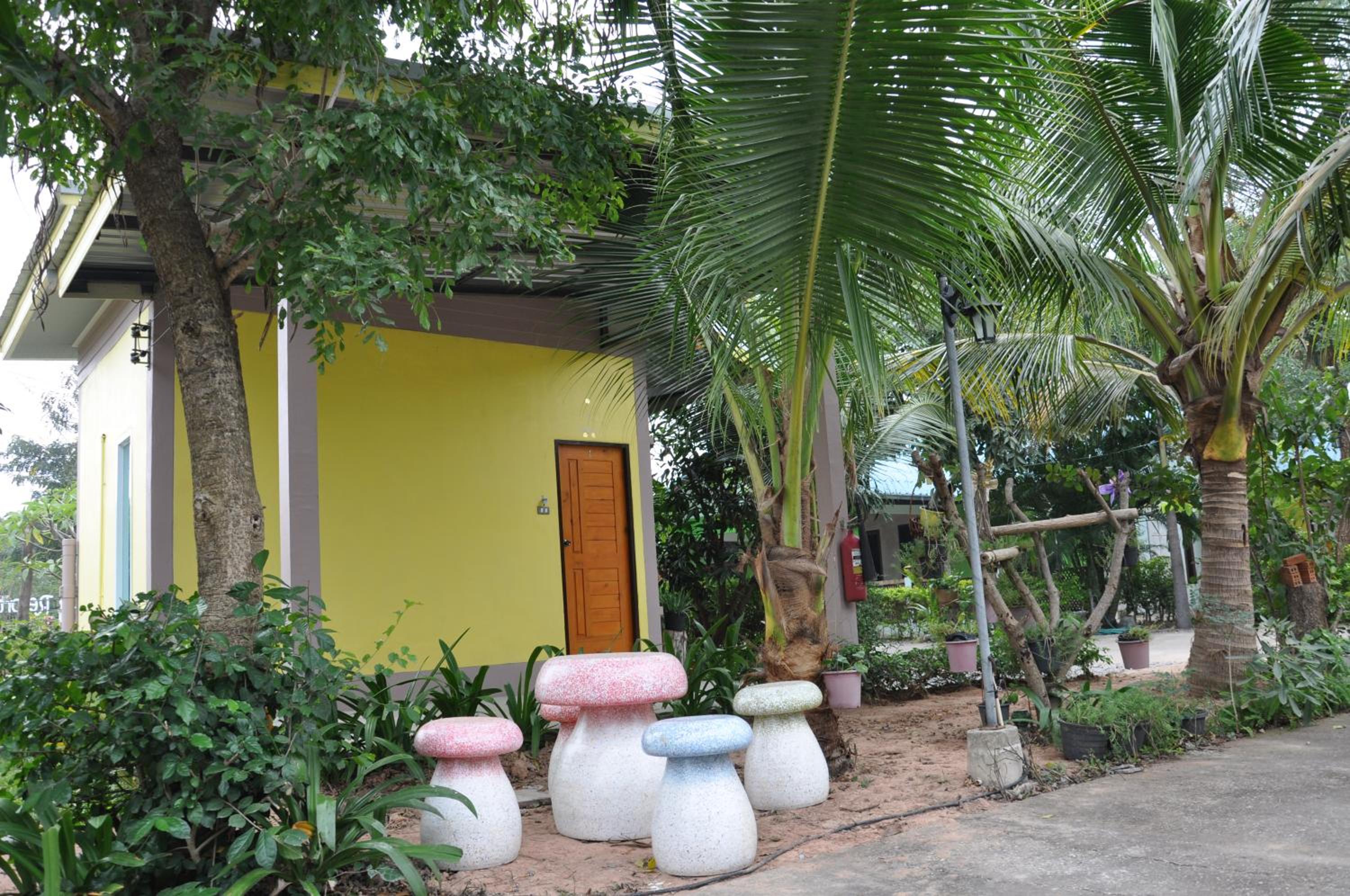 Feel Good Resort